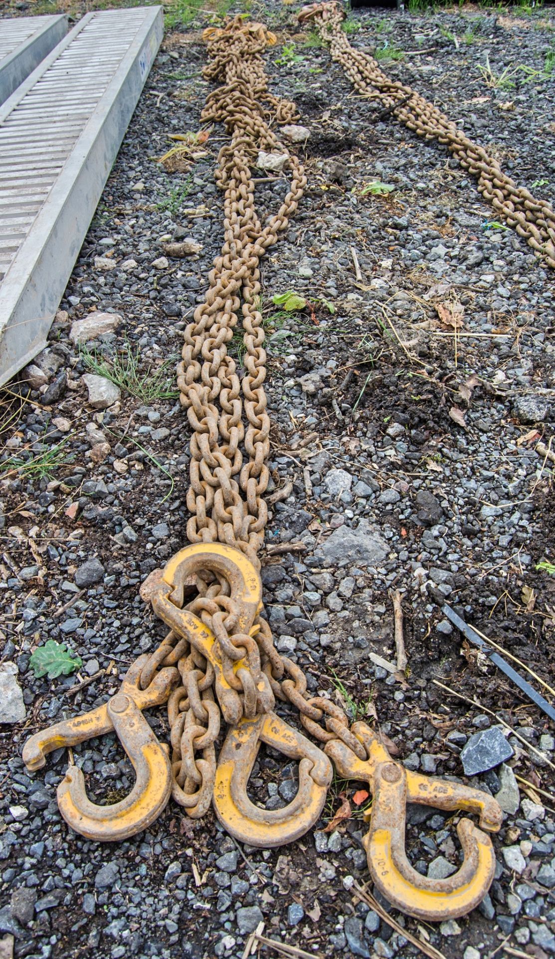 4 leg 10mm Grade 8 lifting chain - Image 2 of 2