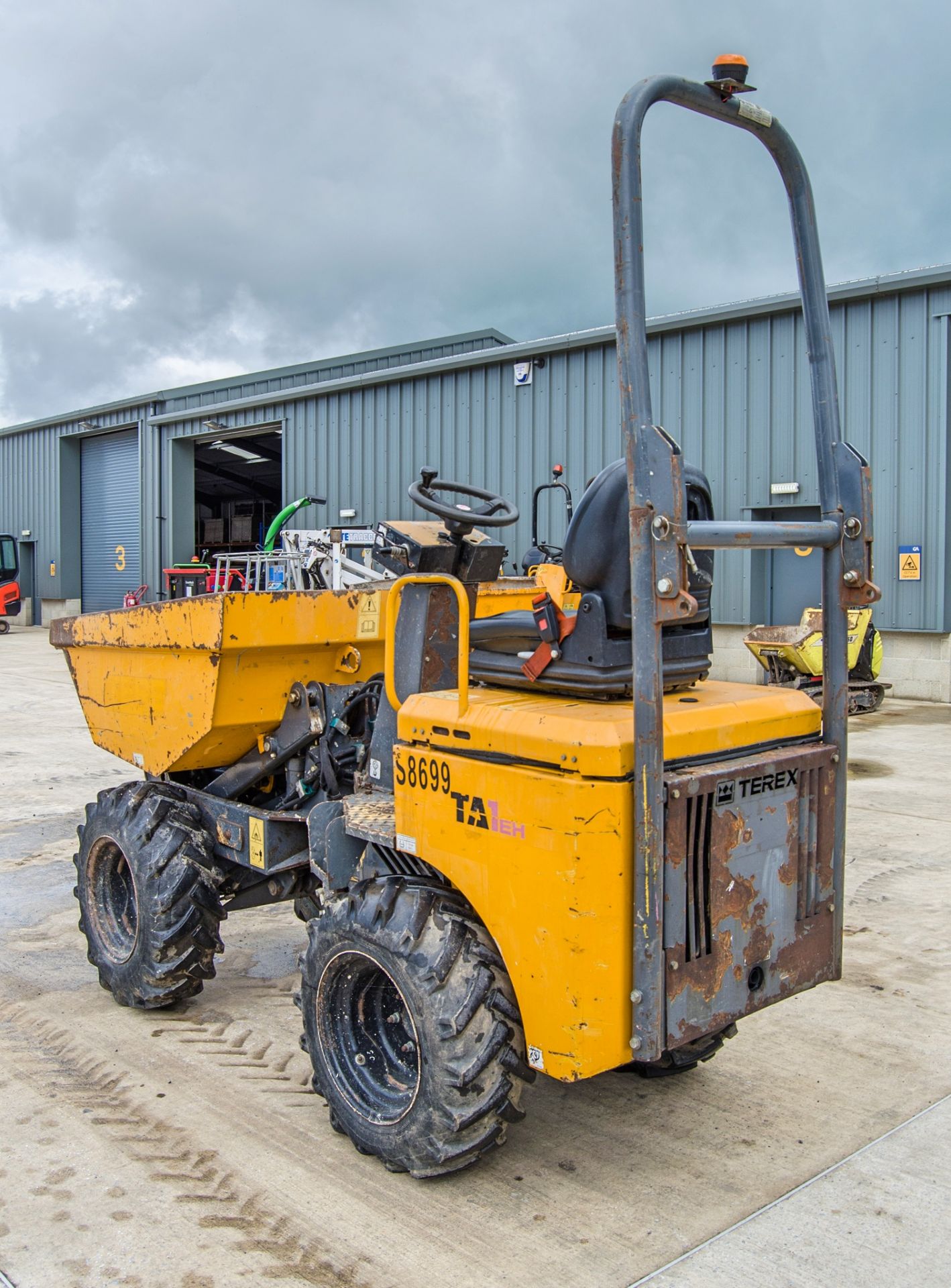 Terex TA1 EH 1 tonne hi-tip dumper Year: 2014 S/N: EE3NY2006 Recorded Hours: 1716 S8699 - Image 4 of 22