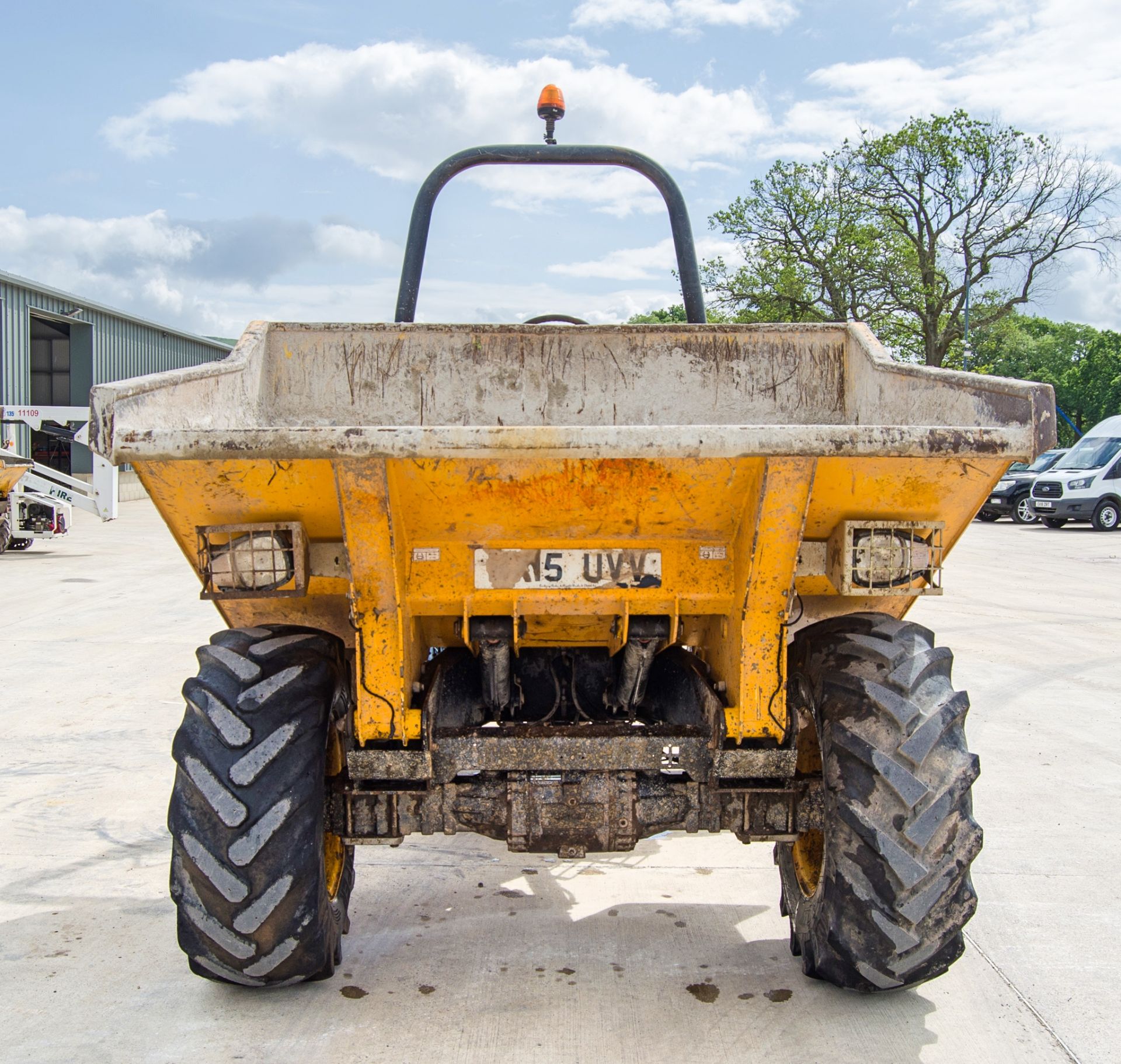 JCB 6TFT 6 tonne straight skip dumper Year: 2015 S/N: EFFRK6790 Recorded Hours: 1725 c/w V5 - Image 5 of 25