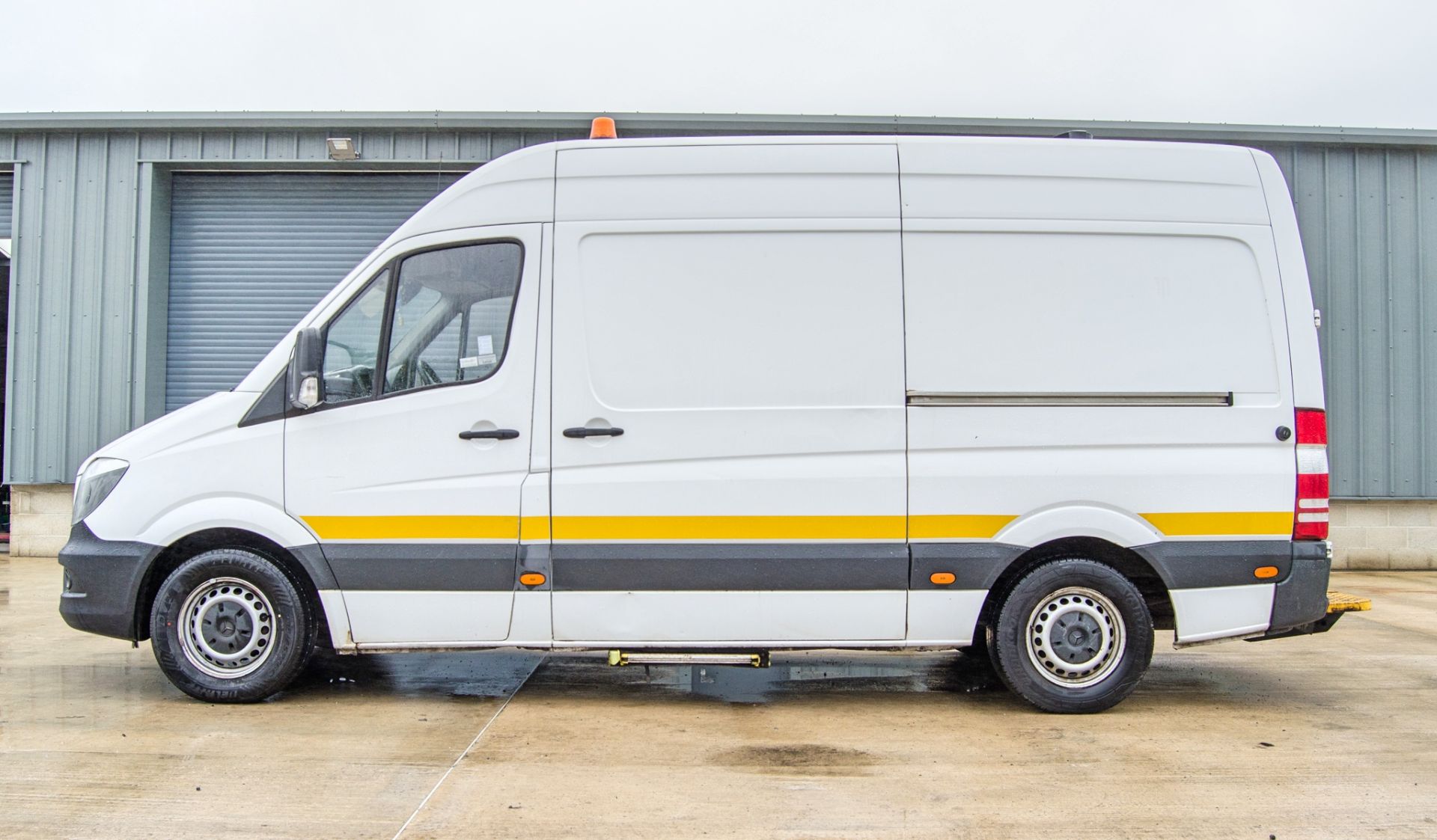 Mercedes Benz Sprinter 313CDi 2.1 diesel 6 speed manual MWB panel van Registration Number: FG64 - Image 7 of 32