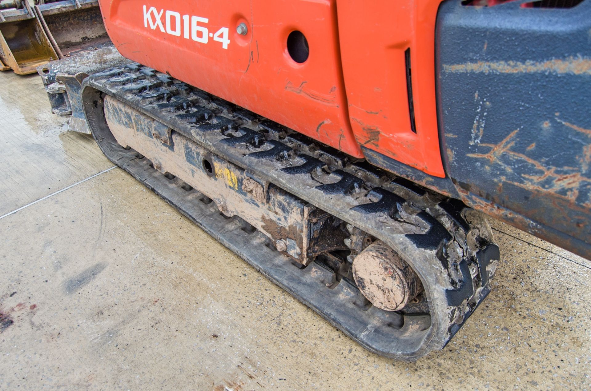 Kubota KX016-4 1.5 tonne rubber tracked mini excavator Year: 2017 S/N: 61026 Recorded Hours: 1861 - Image 9 of 27