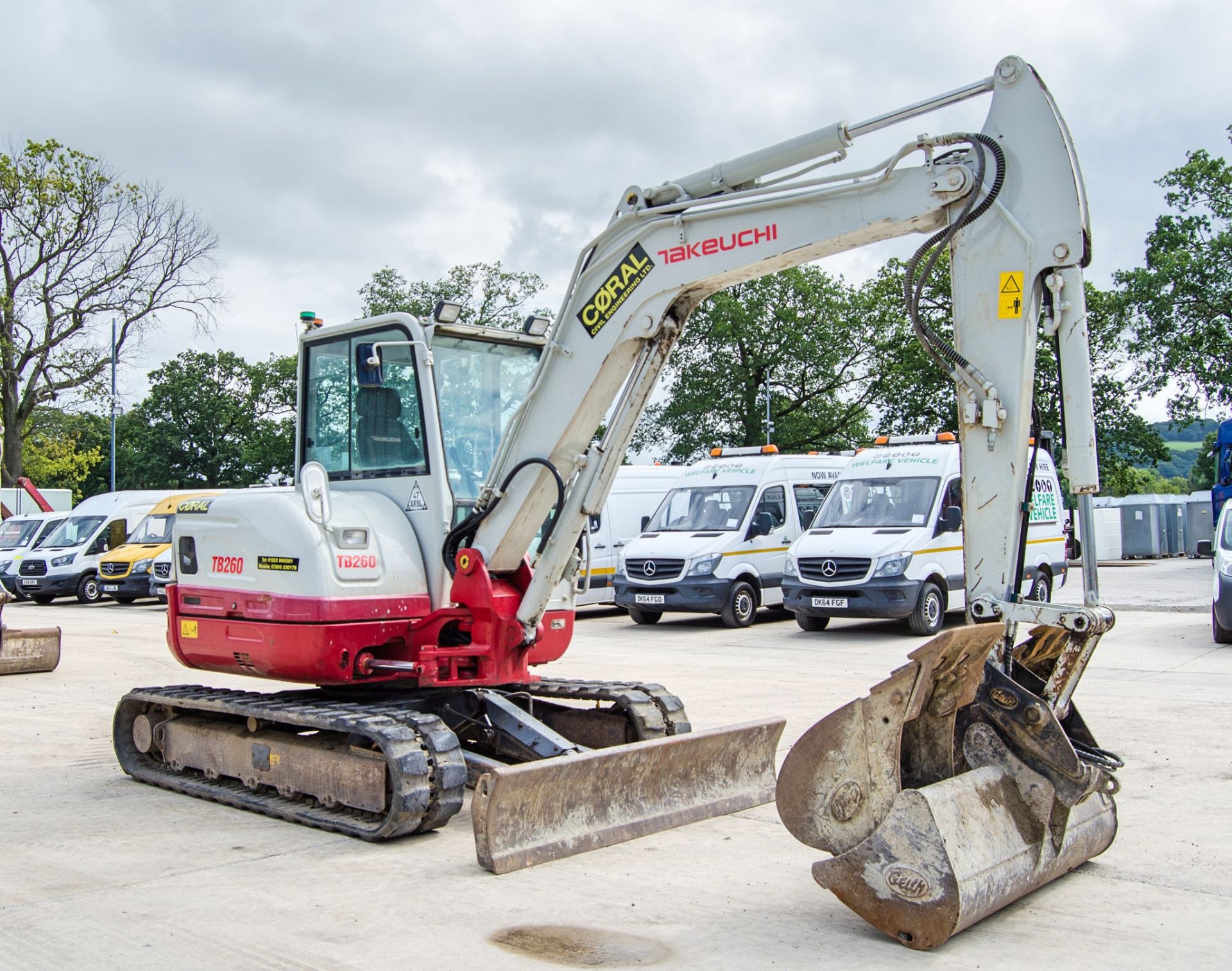 Takeuchi TB260 6 tonne rubber tracked excavator Year: 2018 S/N: 126002684 Recorded Hours: 3138 - Bild 2 aus 28