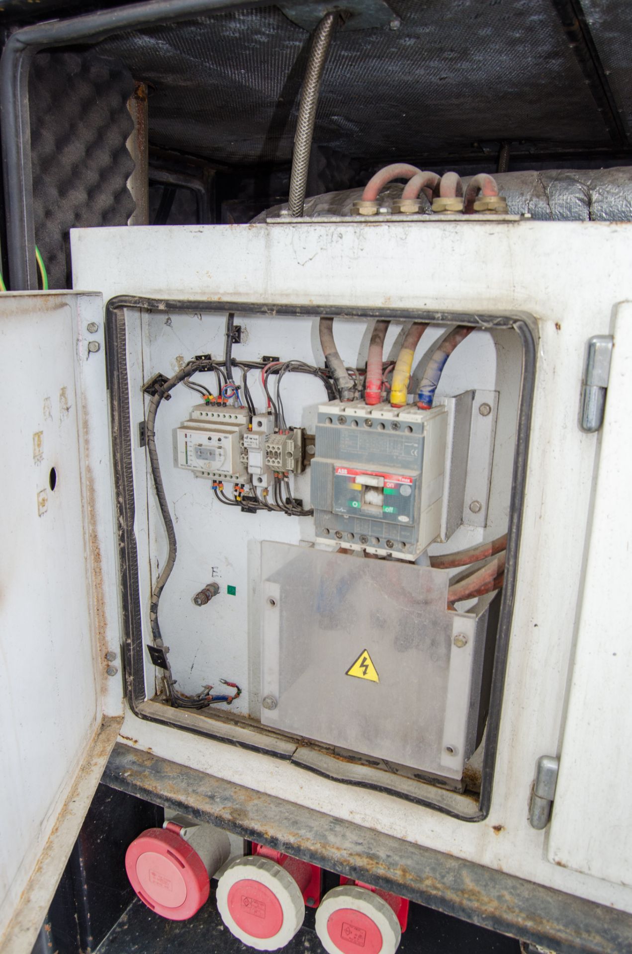 100 kva generator with Iveco FTP engine ** Non-runner ** - Image 6 of 9