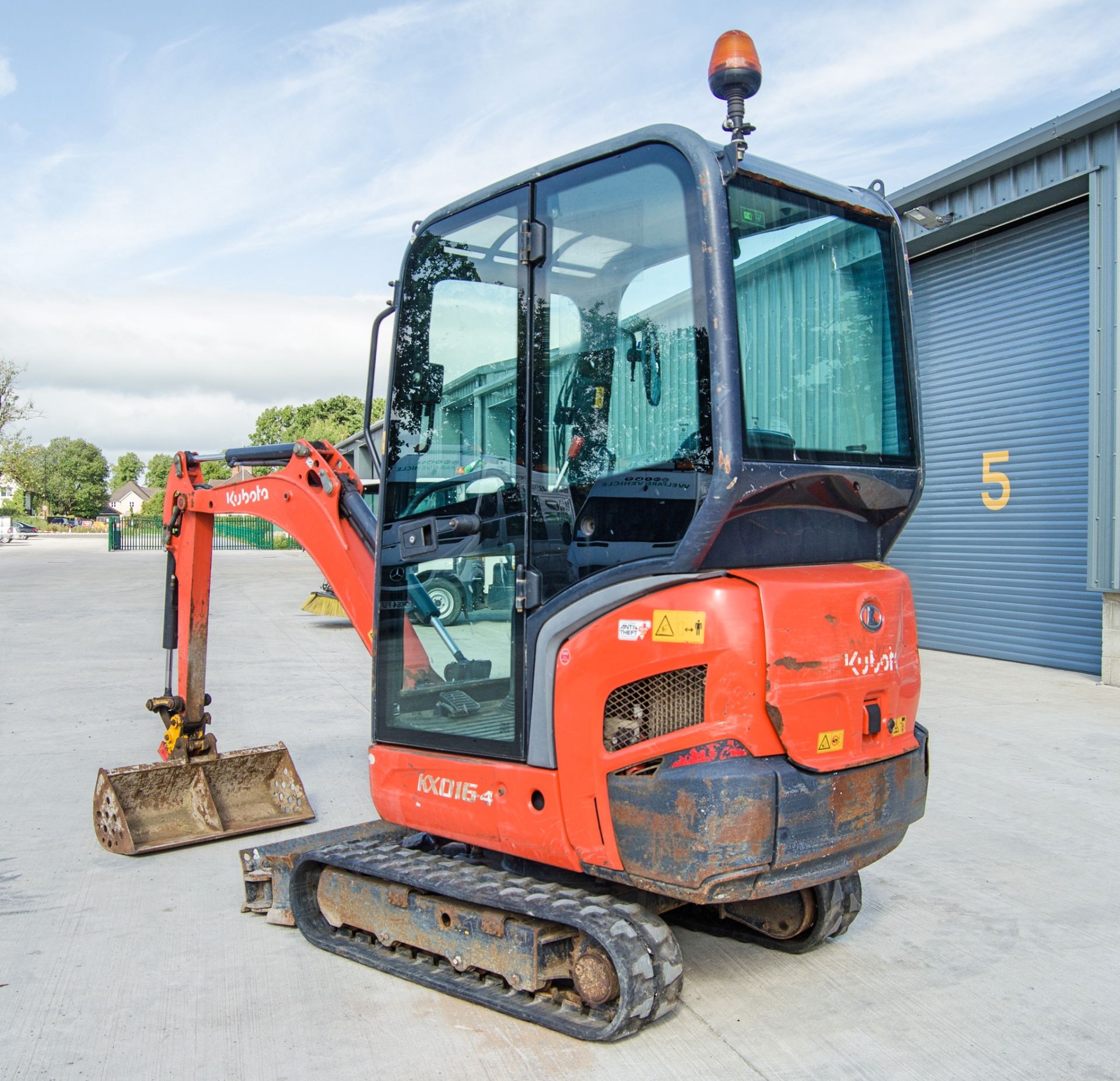 Kubota KX016-4 1.5 tonne rubber tracked mini excavator Year: 2017 S/N: 61511 Recorded Hours: 1808 - Image 4 of 27