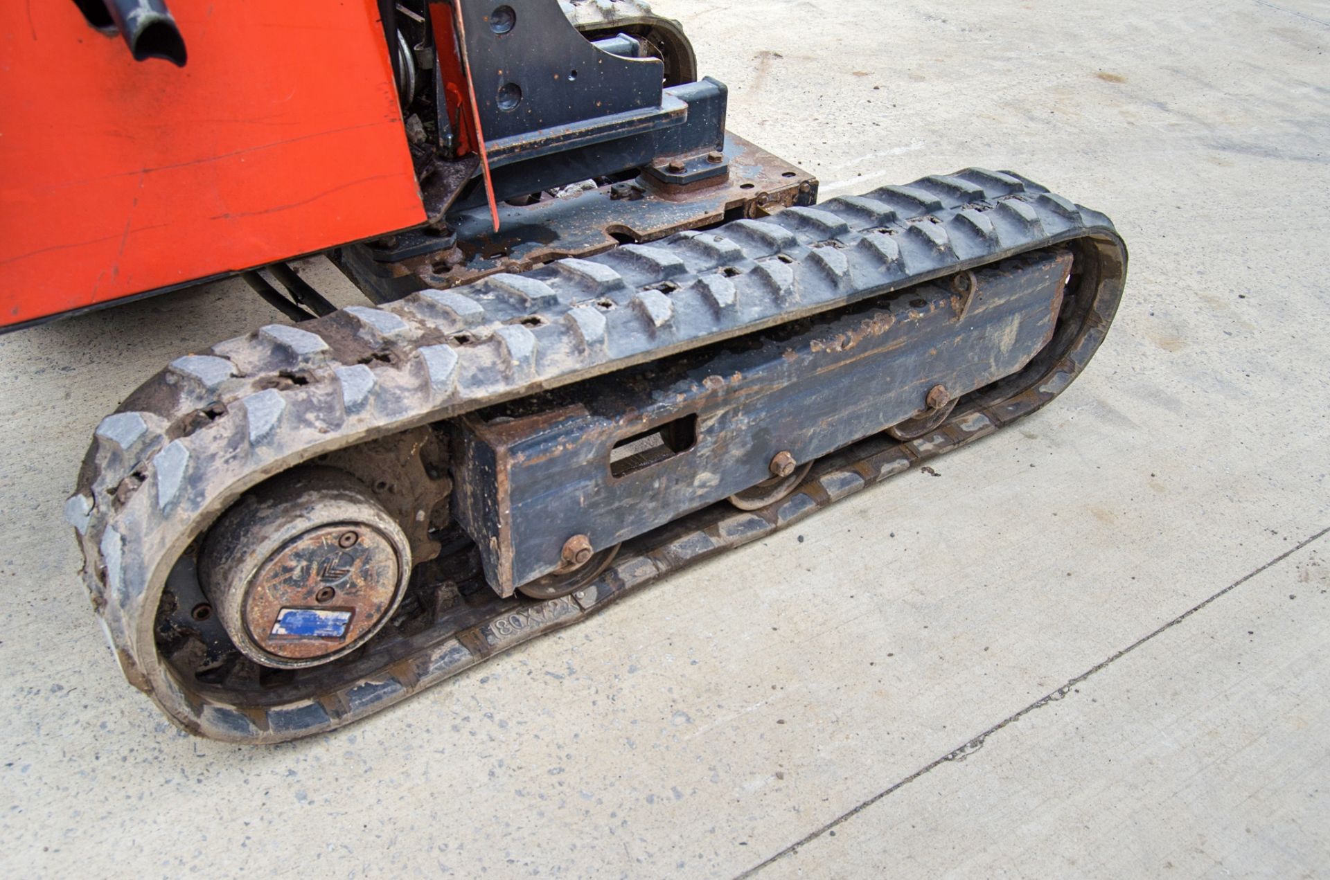 Kubota KC70 700kg diesel driven rubber tracked hi-tip dumper Year: 2018 S/N: 2P8K1 Recorded Hours: - Image 11 of 16