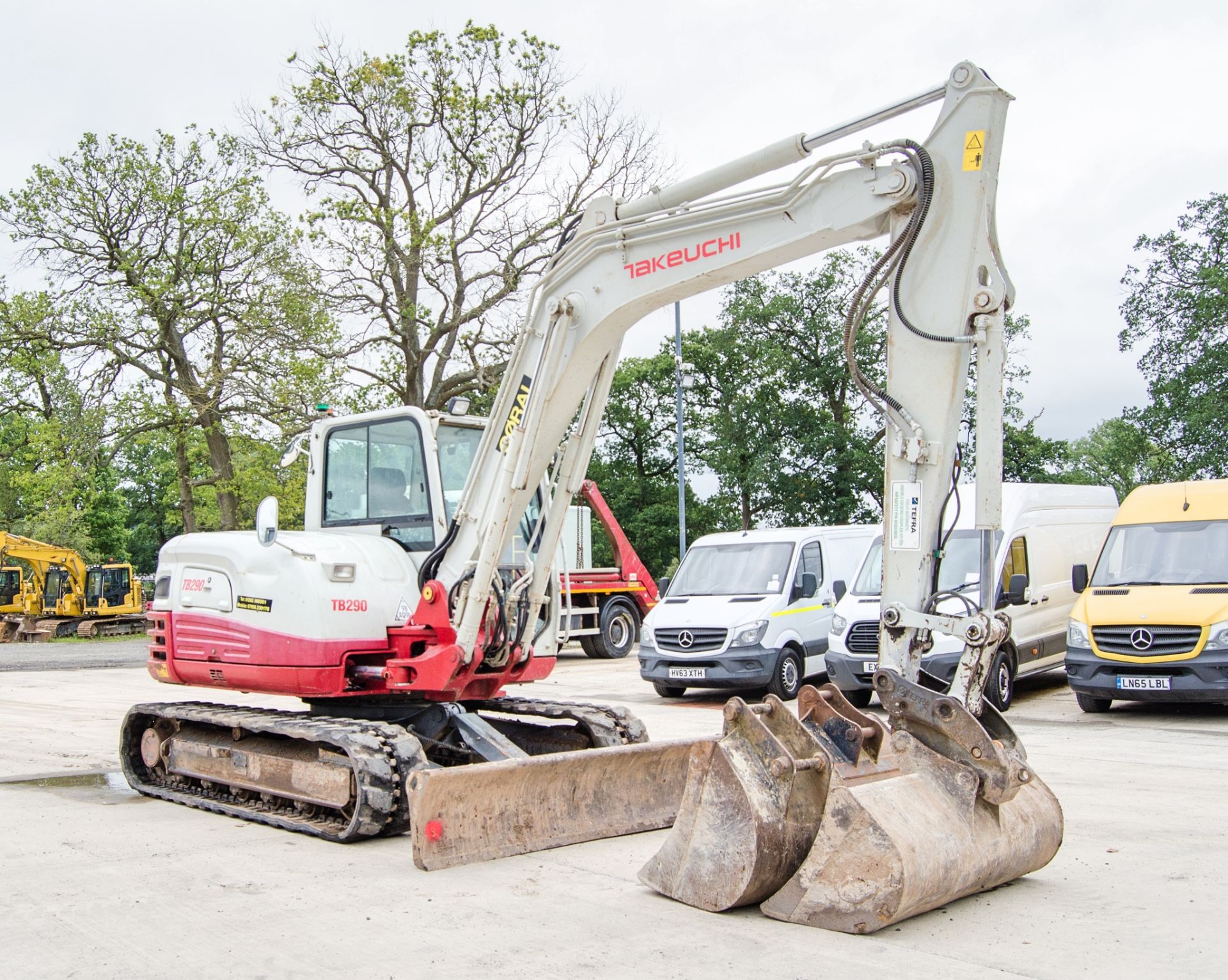 Takeuchi TB290 9 tonne rubber tracked excavator Year: 2017 S/N: 190200781 Recorded Hours: 4229 - Image 2 of 25