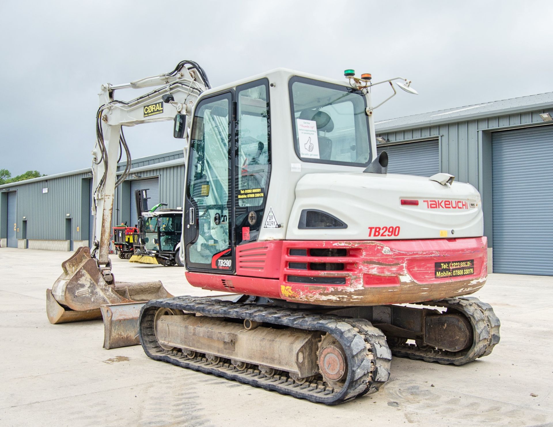 Takeuchi TB290 9 tonne rubber tracked excavator Year: 2016 S/N: 190200568 Recorded Hours: 5861 - Image 4 of 25