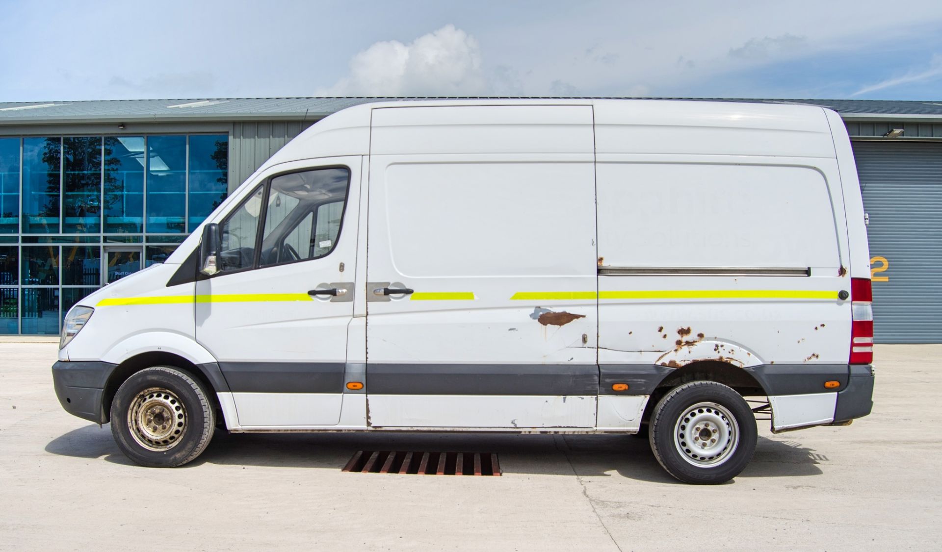 Mercedes Benz Sprinter 313CDi 2.1 diesel 6 speed manual MWB panel van Registration Number: HX63 - Image 8 of 29