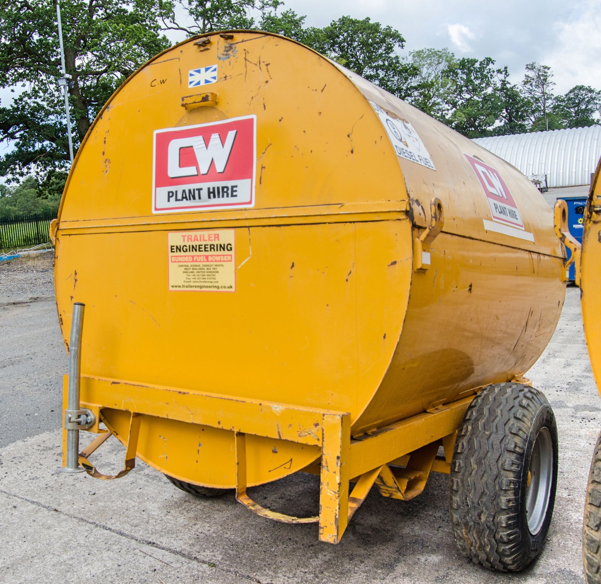 Trailer Engineering 2140 litre site tow bunded fuel bowser c/w manual pump, delivery hose & nozzle - Image 2 of 5