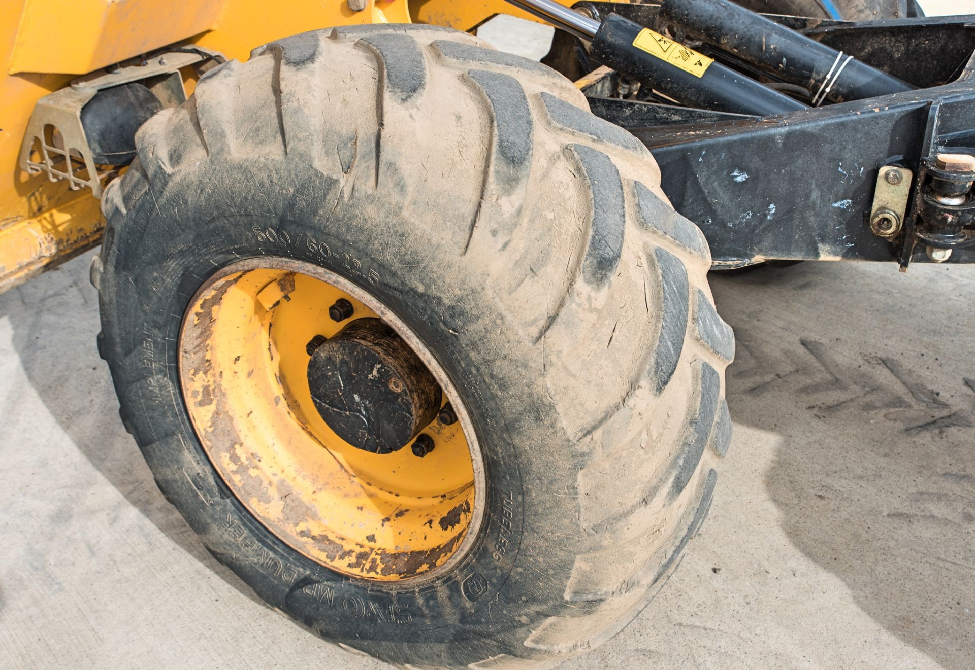 JCB 9 tonne straight skip dumper Year: 2015 S/N: EEFM7922 Recorded Hours: 1901 A677225 c/w V5 - Image 13 of 21