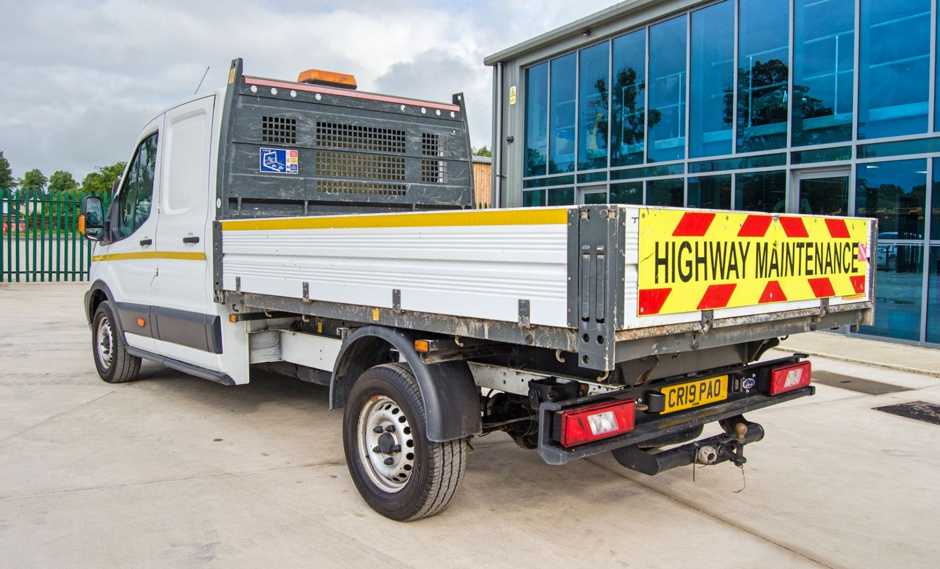 Ford Transit 350 1995cc diesel tipper Registration Number: CR19 PAO Date of Registration: 14/08/2019 - Image 4 of 36