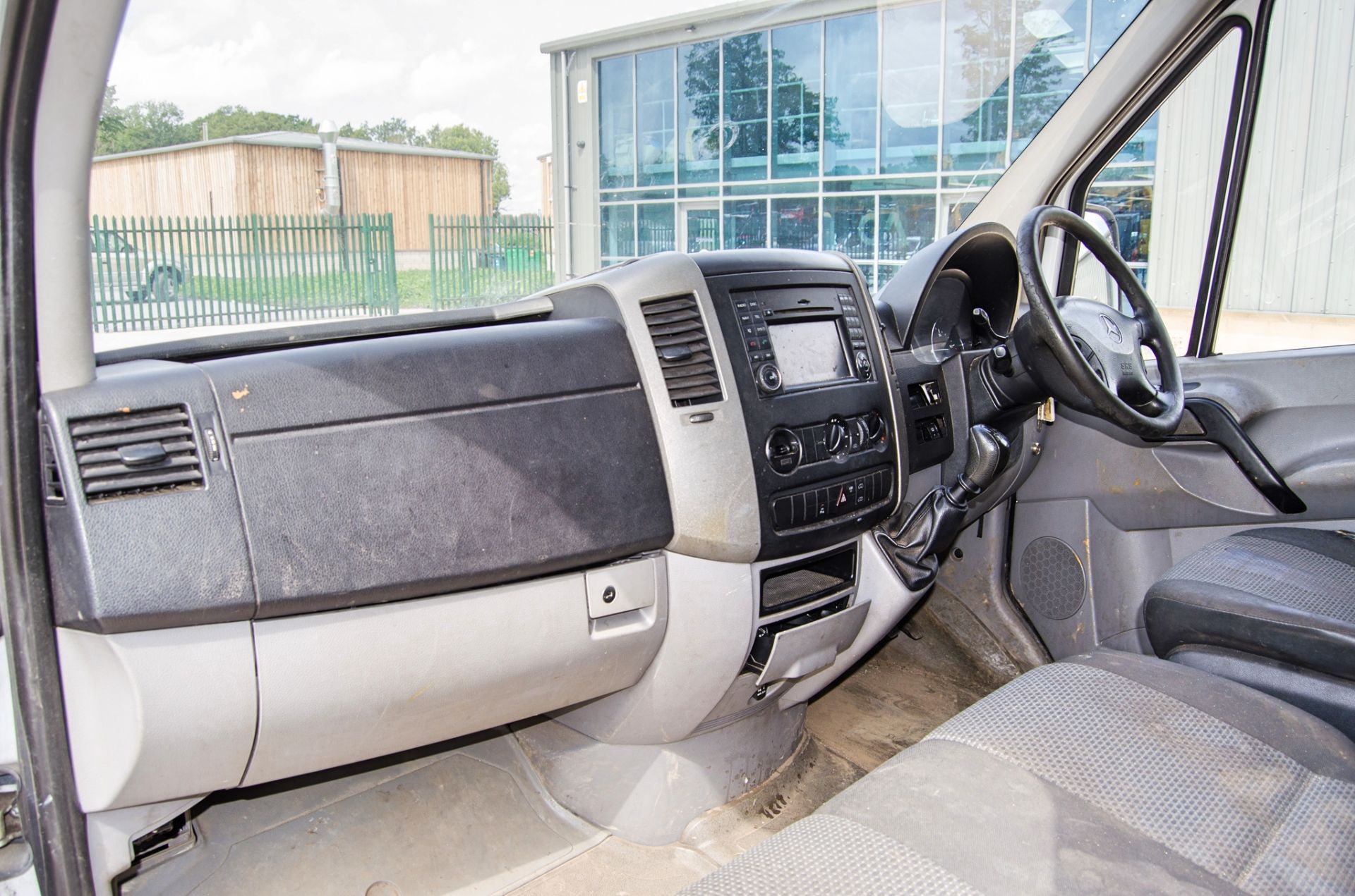 Mercedes Benz Sprinter 313CDi 2.1 diesel 6 speed manual MWB panel van Registration Number: HX63 - Image 20 of 29