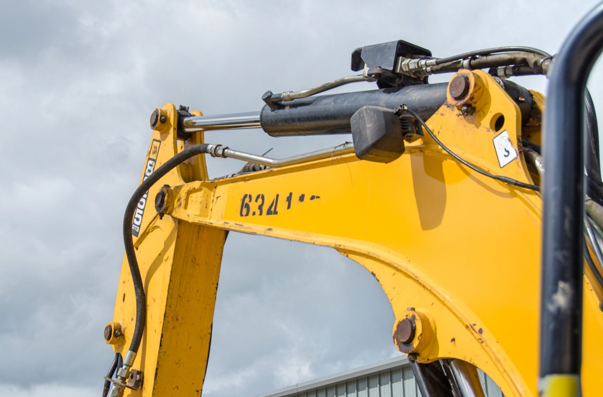 JCB 8055 RTS 5.5 tonne rubber tracked excavator Year: 2014 S/N: 2268713 Recorded Hours: 2989 - Image 16 of 25