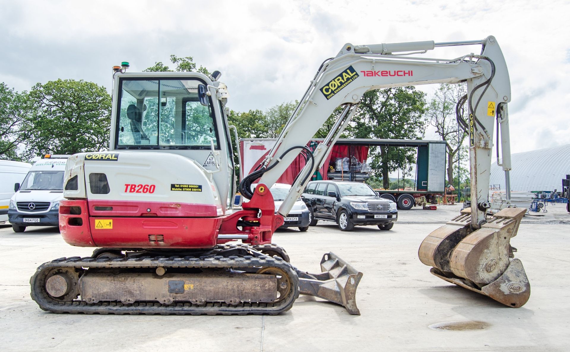 Takeuchi TB260 6 tonne rubber tracked excavator Year: 2018 S/N: 126002684 Recorded Hours: 3138 - Bild 8 aus 28