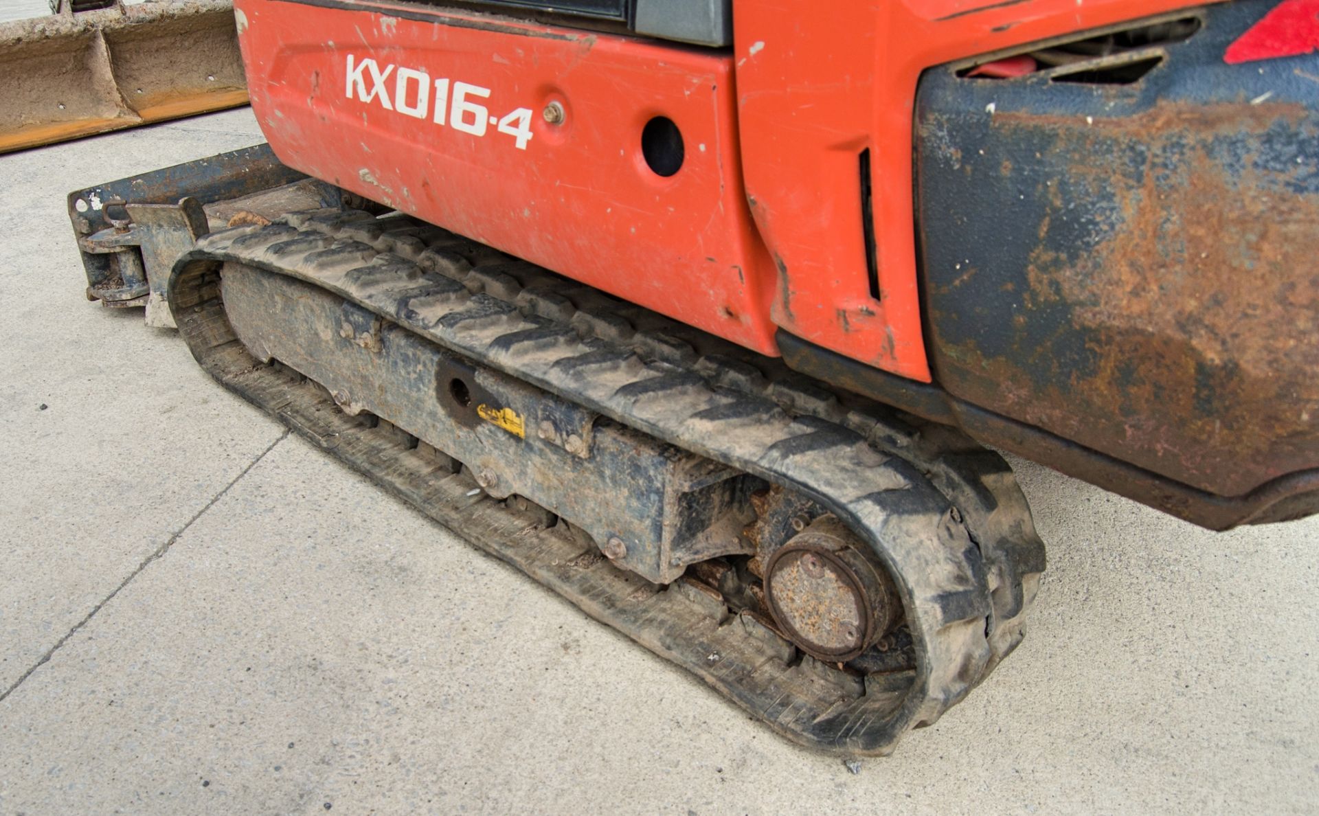 Kubota KX016-4 1.5 tonne rubber tracked mini excavator Year: 2017 S/N: 61513 Recorded Hours: 2994 - Image 9 of 28