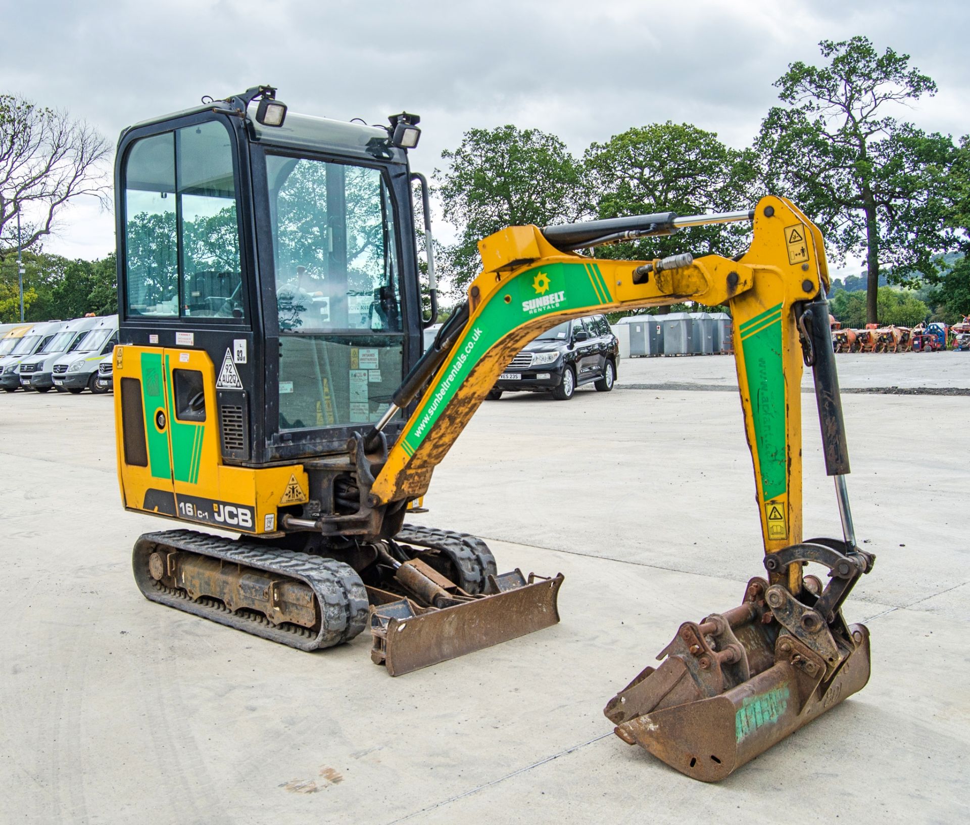 JCB 16 C-1 1.5 tonne rubber tracked mini excavator Year: 2018 S/N: 2492832 Recorded Hours: Not - Image 2 of 27