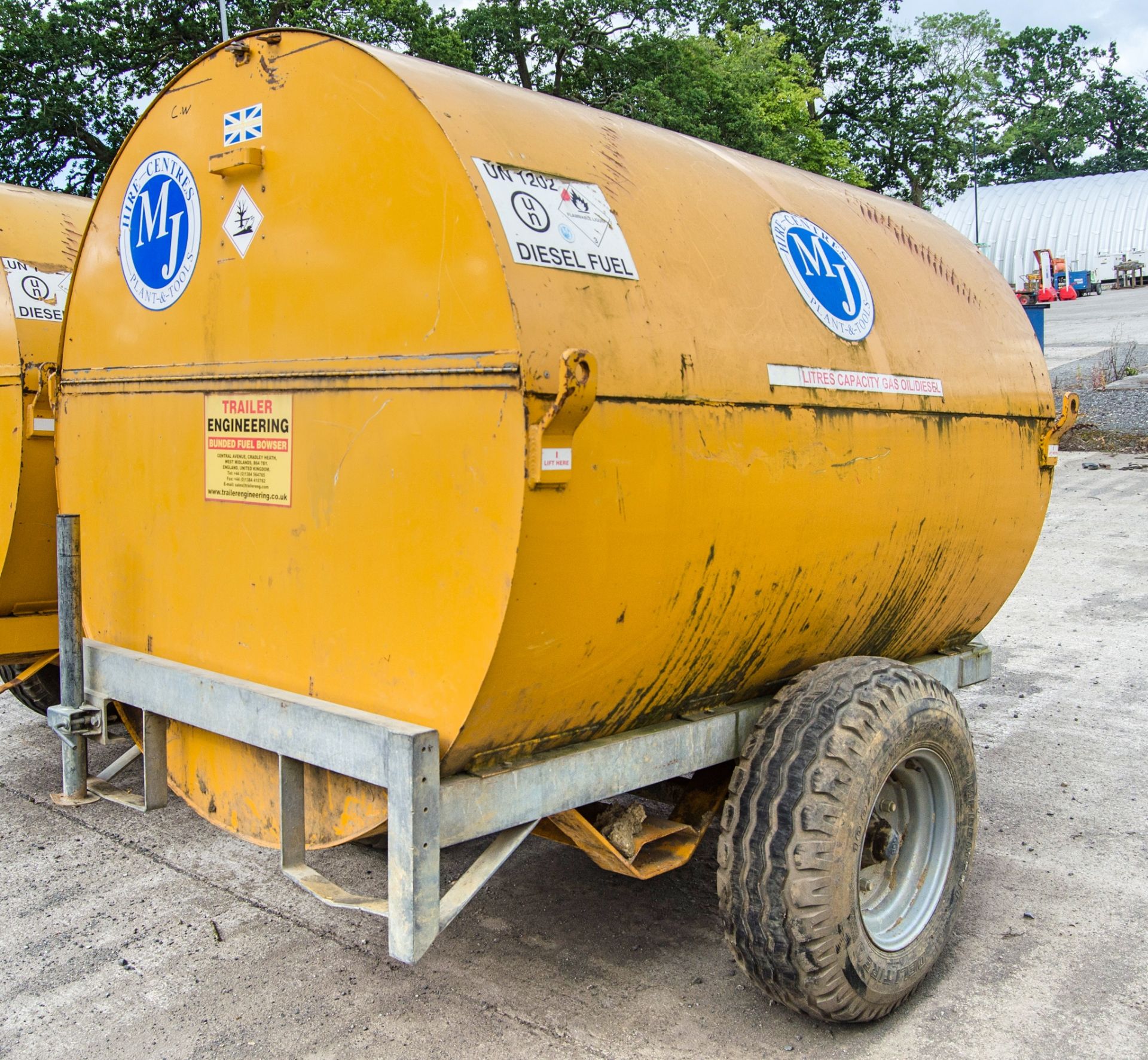 Trailer Engineering 2140 litre site tow bunded fuel bowser c/w manual pump, delivery hose & nozzle - Image 2 of 5