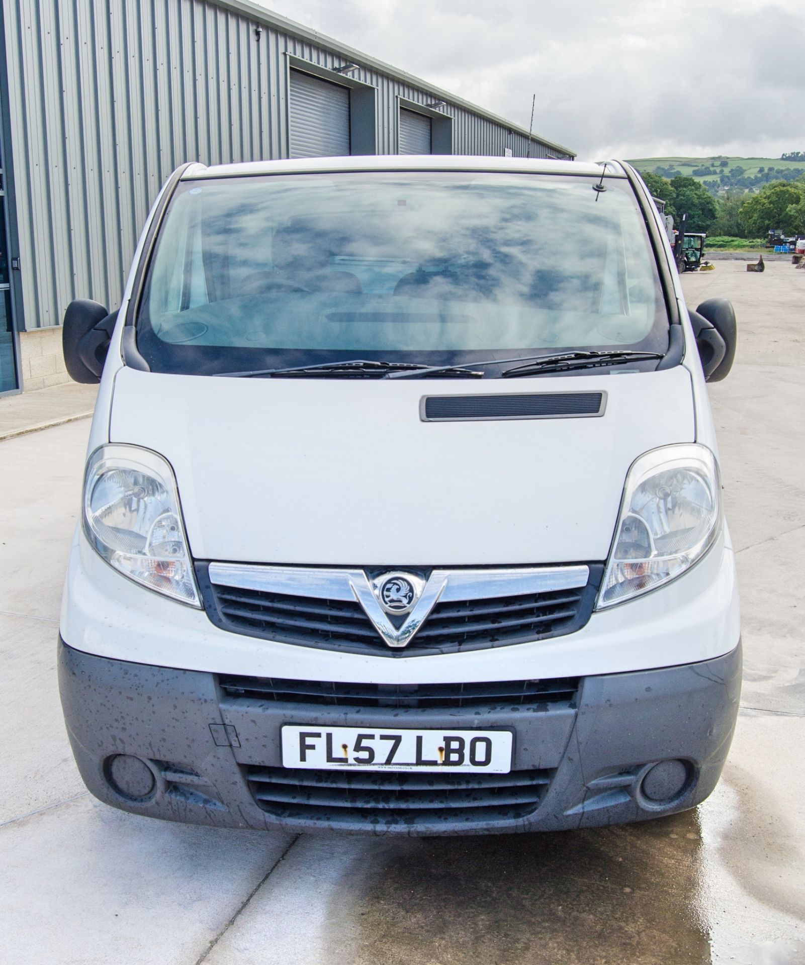 Vauxhall Vivaro 2900 CDTi SWB 1995cc diesel panel van Registration Number: FL57 LBO Date of - Image 5 of 31