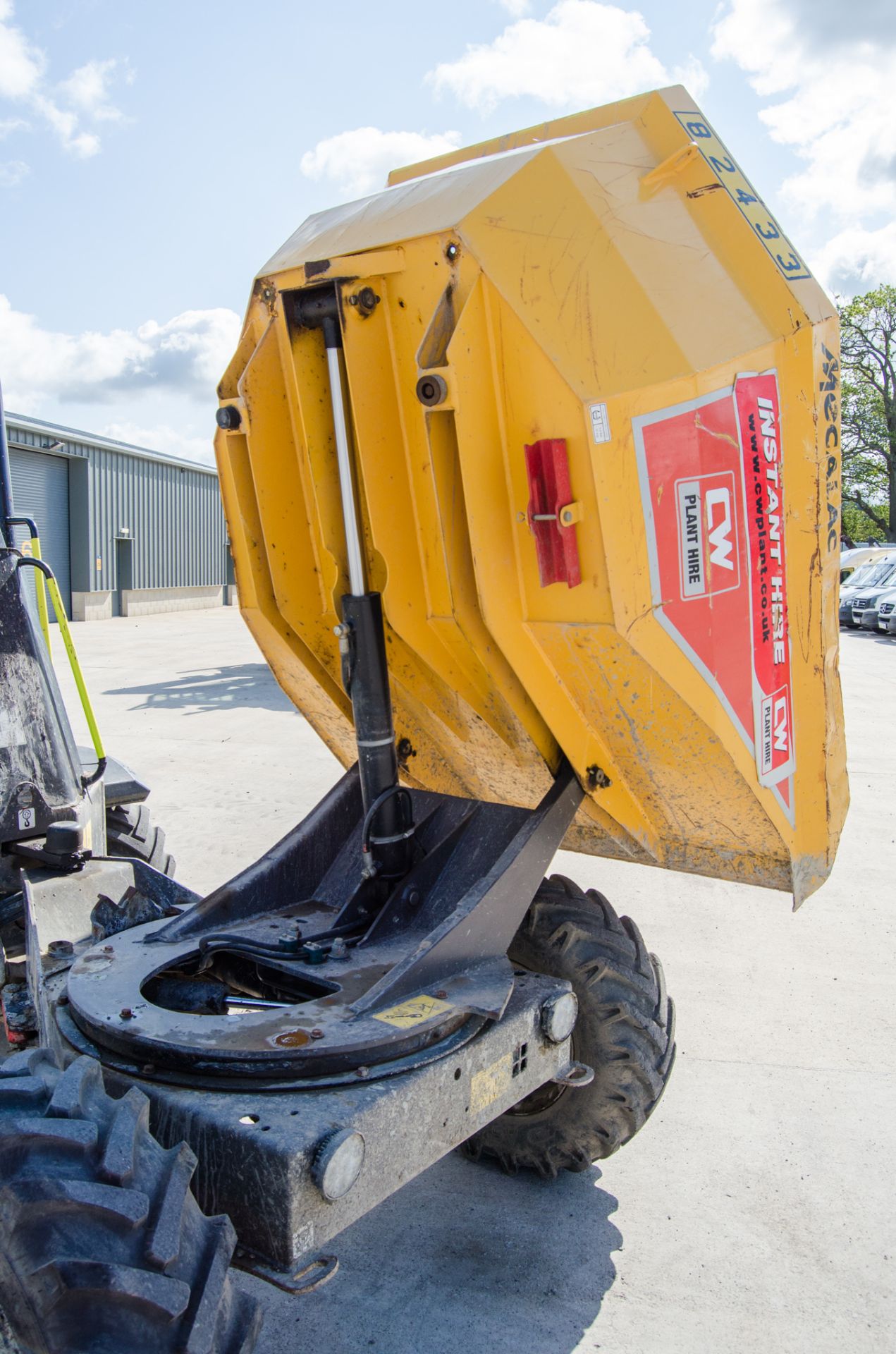 Mecalac TA3s 3 tonne swivel skip dumper Year: 2018 S/N: E34PB4780 Recorded Hours: 1165 82433 - Image 10 of 21