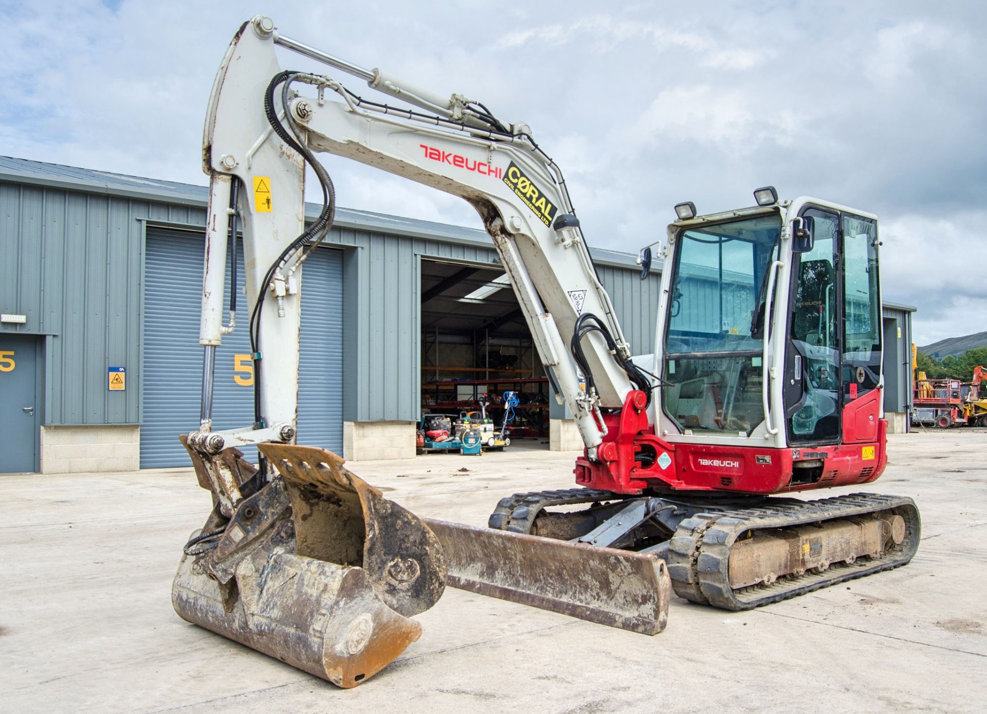 Takeuchi TB260 6 tonne rubber tracked excavator Year: 2018 S/N: 126002684 Recorded Hours: 3138