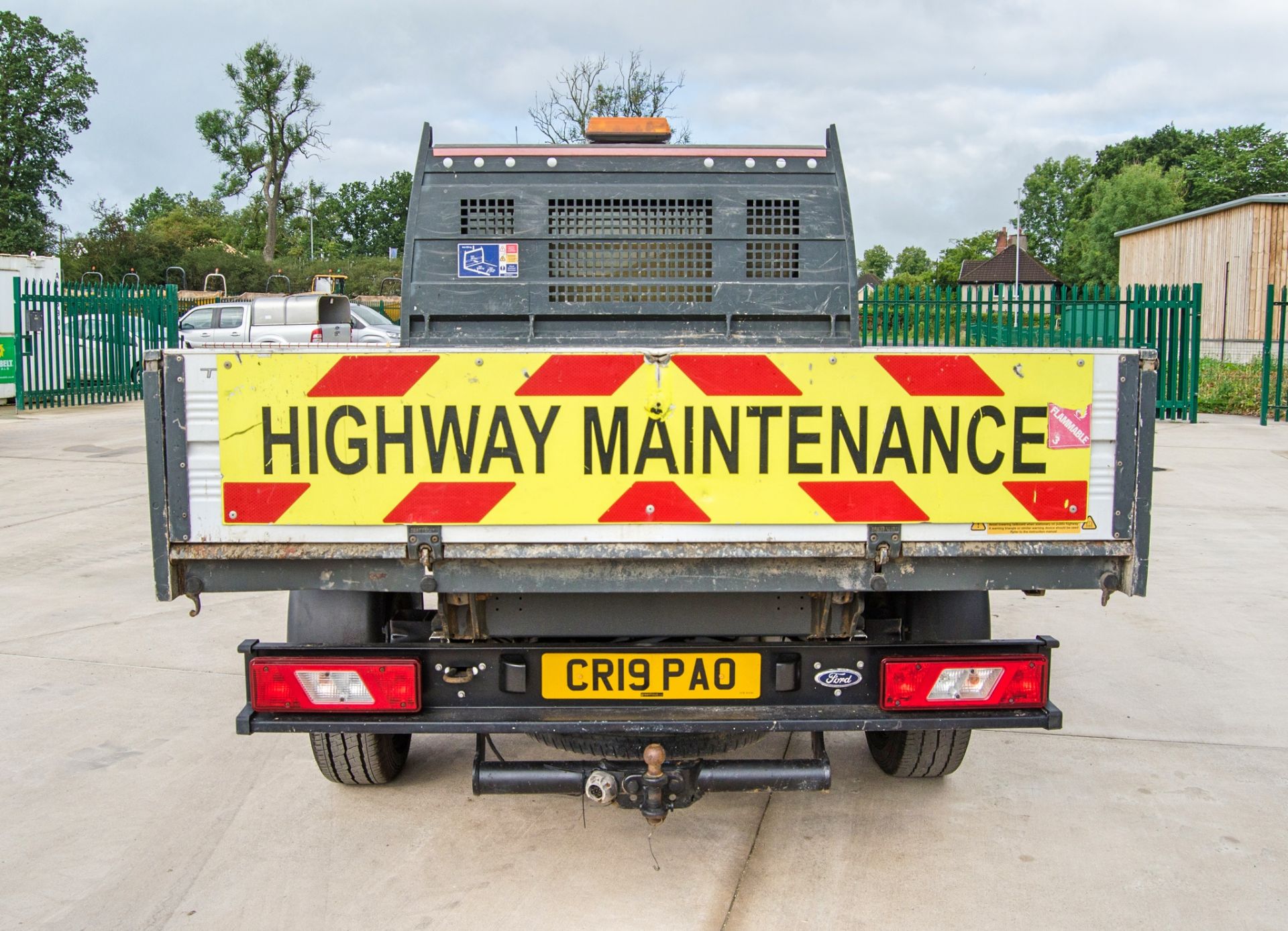 Ford Transit 350 1995cc diesel tipper Registration Number: CR19 PAO Date of Registration: 14/08/2019 - Image 6 of 36