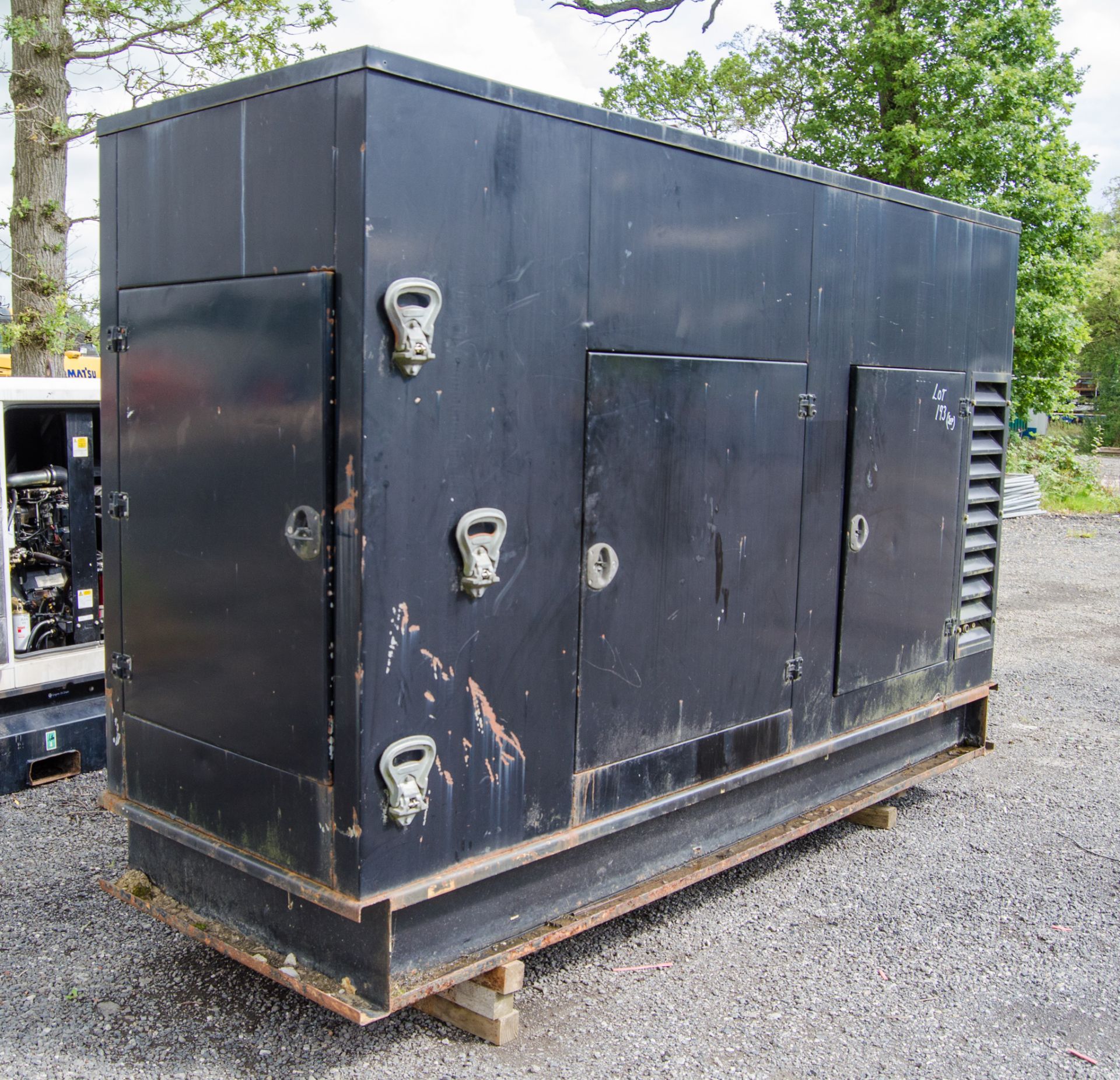 100 kva generator with Iveco FTP engine ** Non-runner ** - Image 2 of 9