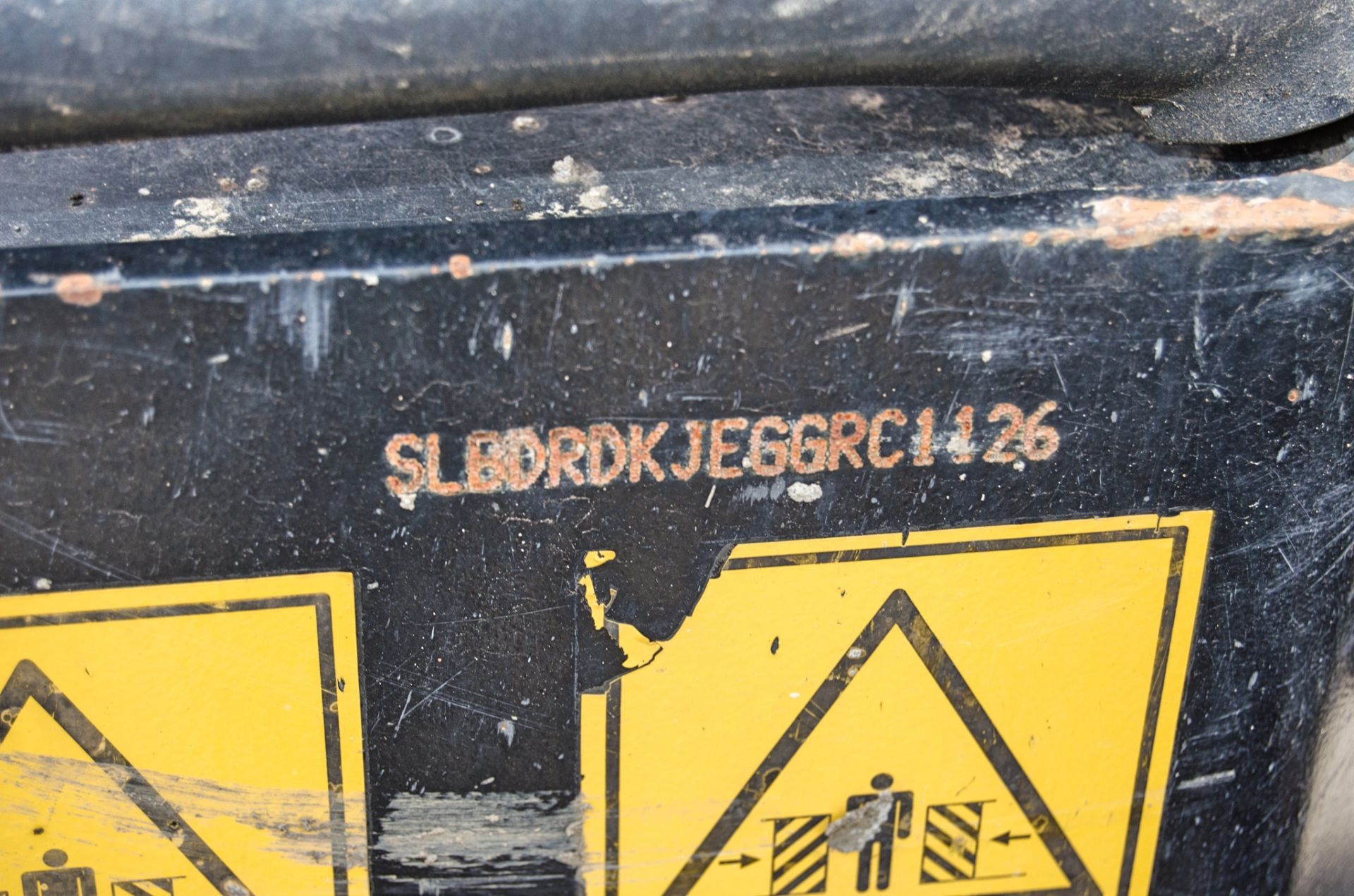 JCB 2 tonne swivel skip dumper Year: 2016 Recorded Hours: 1342 c/w V5 Certificate VIN No: - Image 22 of 22