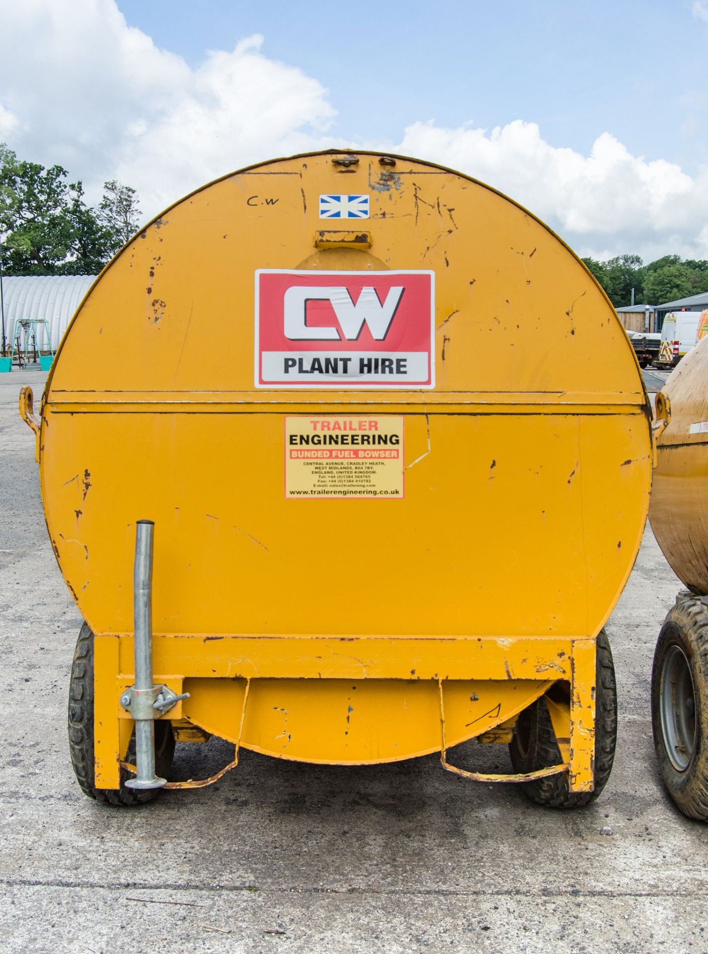 Trailer Engineering 2140 litre site tow bunded fuel bowser c/w manual pump, delivery hose & nozzle - Image 4 of 5