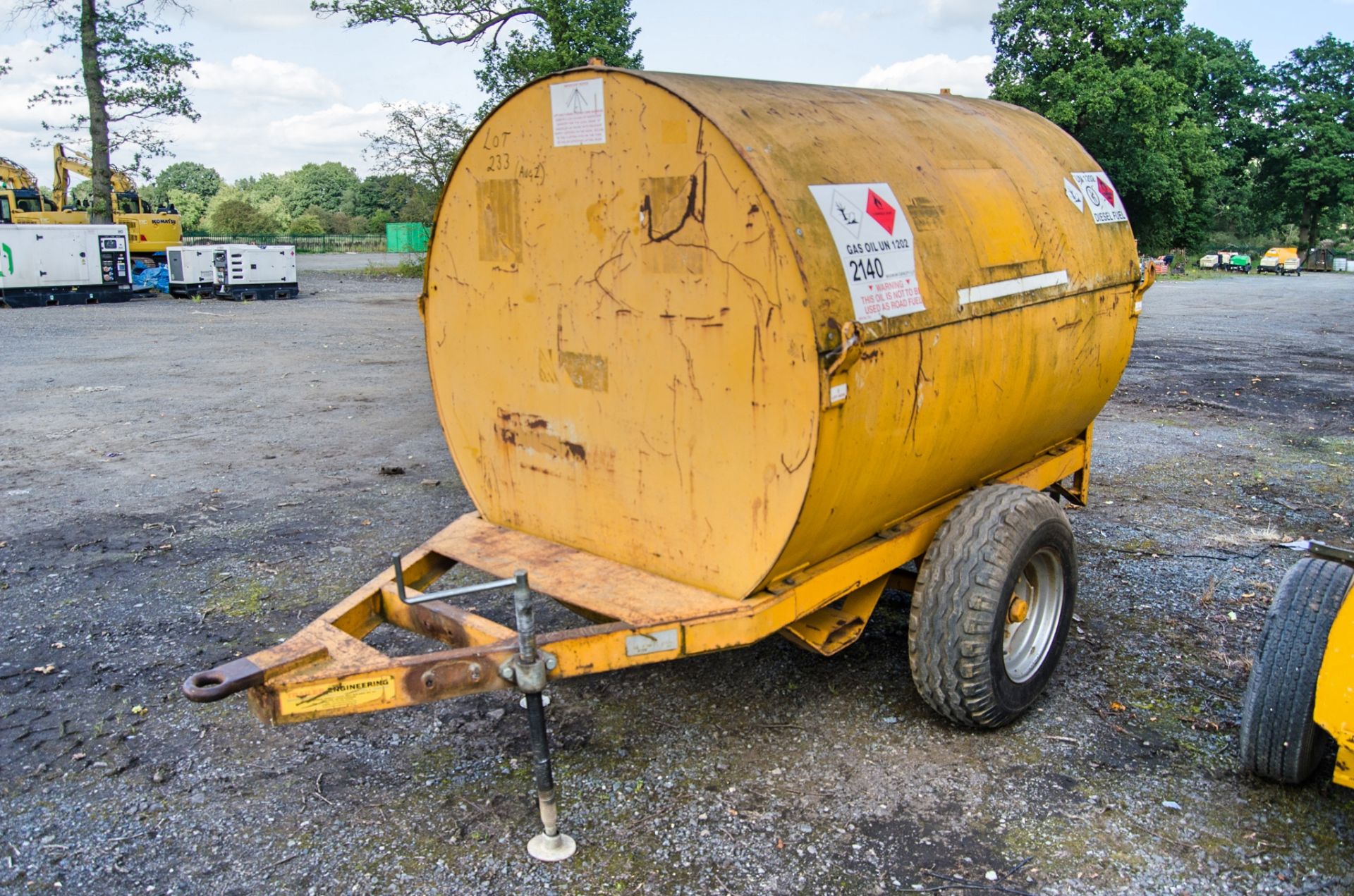 Trailer Engineering 2140 litre site tow bunded fuel bowser c/w manual pump, delivery hose & nozzle