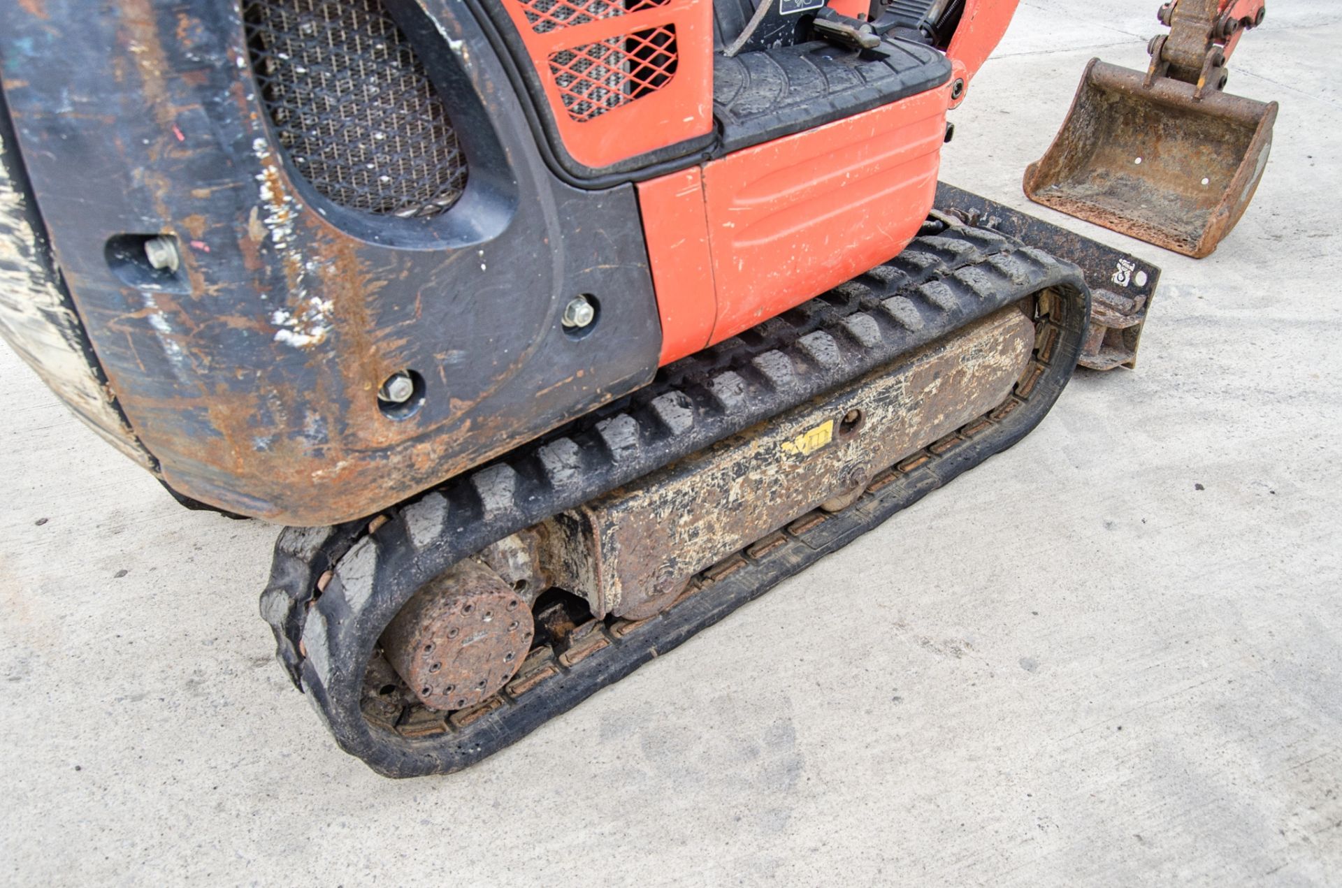 Kubota K008-3 0.8 tonne rubber tracked mini excavator Year: 2018 S/N: 31461 Recorded Hours: 1204 - Image 9 of 26