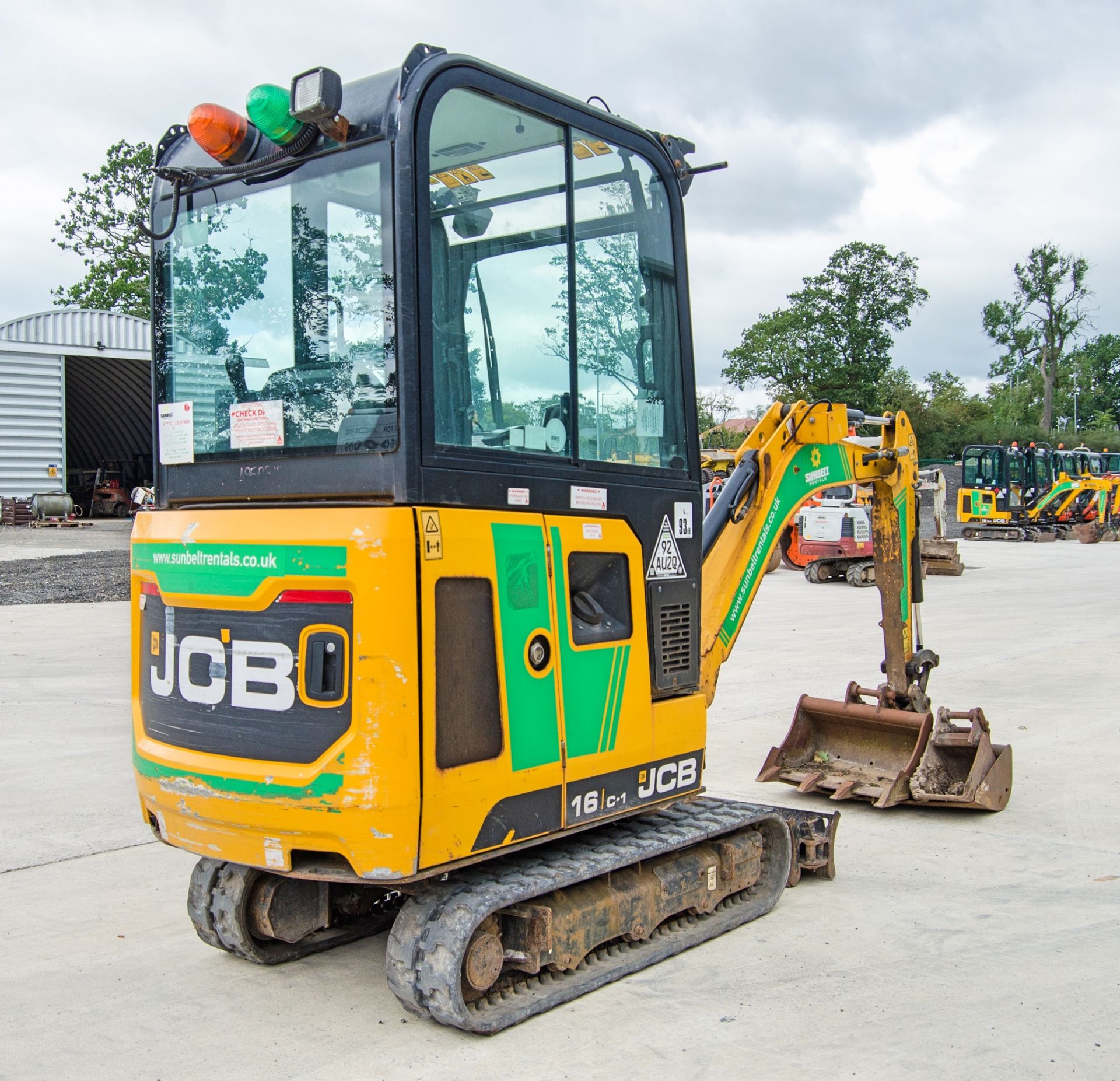 JCB 16 C-1 1.5 tonne rubber tracked mini excavator Year: 2018 S/N: 2492832 Recorded Hours: Not - Image 3 of 27