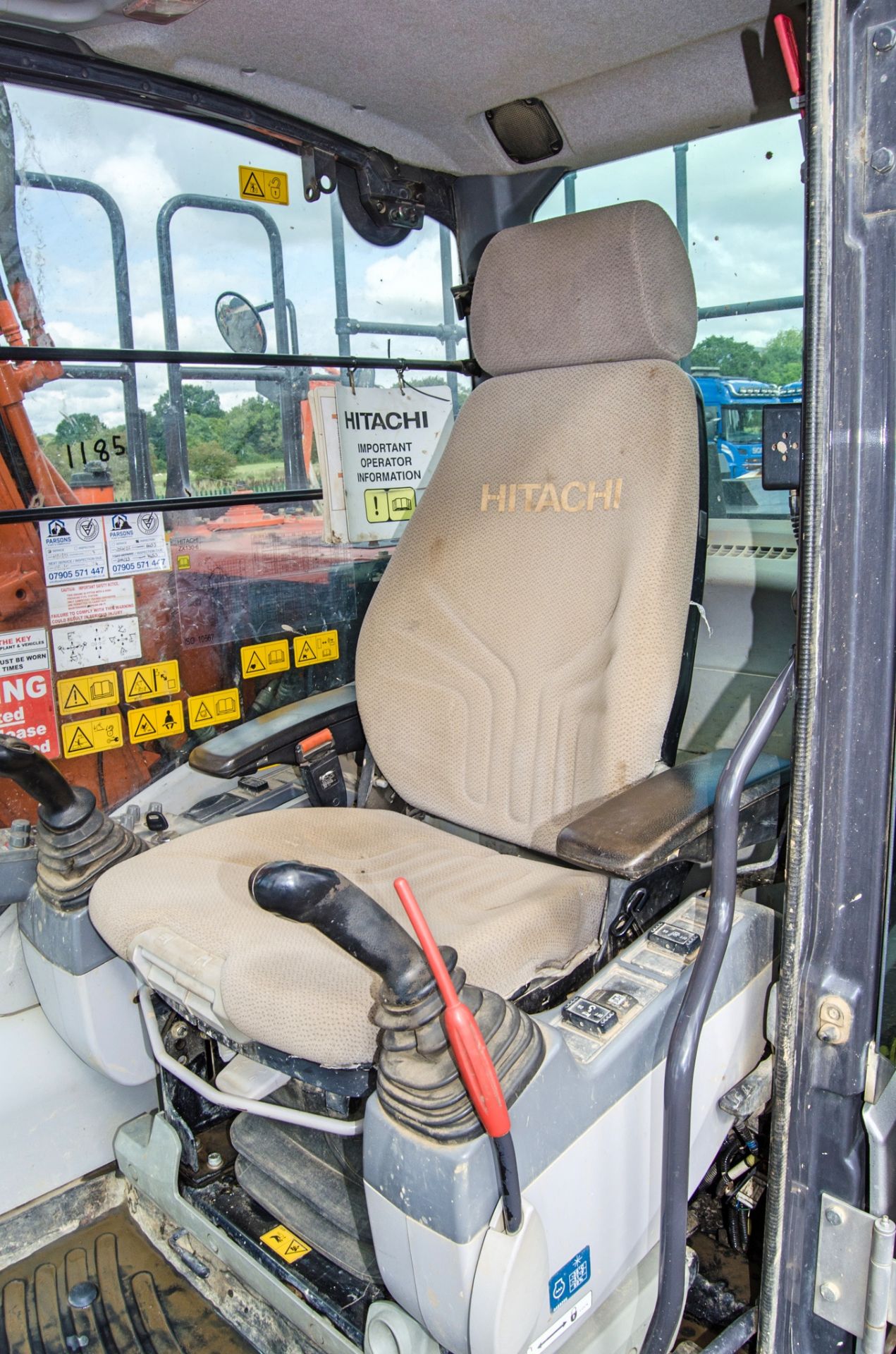 Hitachi Zaxis ZX130 LCN-6 13 tonne steel tracked excavator Year: 2017 S/N: E00100078 Recorded Hours: - Image 22 of 27