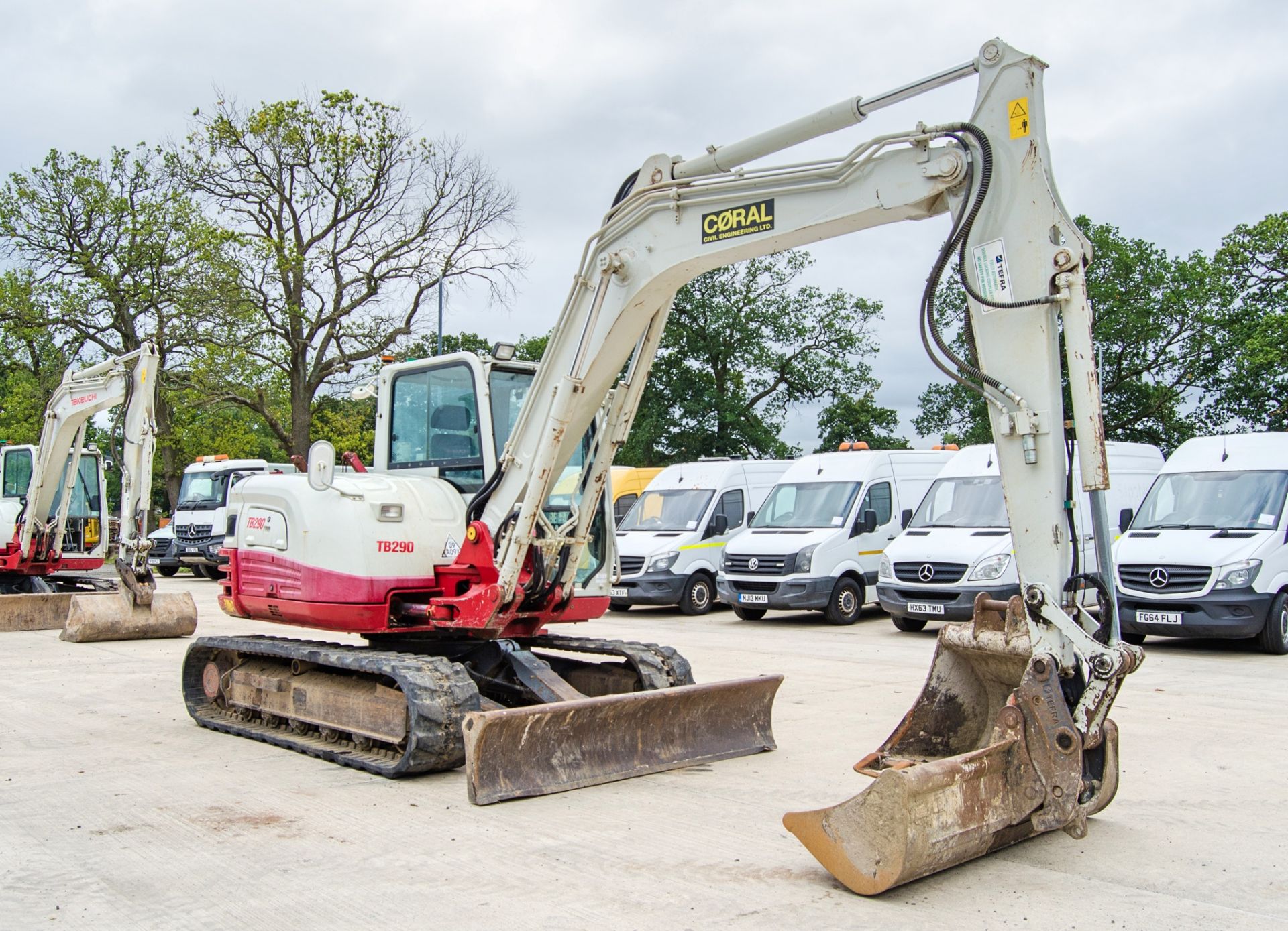 Takeuchi TB290 9 tonne rubber tracked excavator Year: 2016 S/N: 190200568 Recorded Hours: 5861 - Image 2 of 25