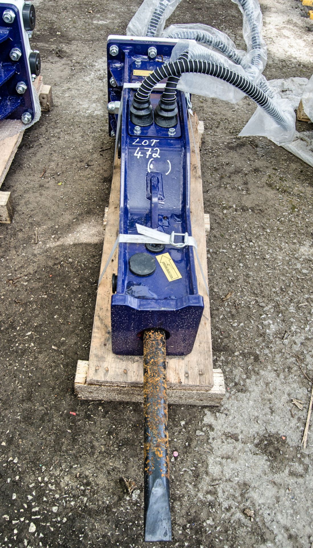 Hirox HDX05 hydraulic breaker to suit 3/4 to 1.5 tonne mini excavator  Pin diameter: 25mm Pin - Image 3 of 4