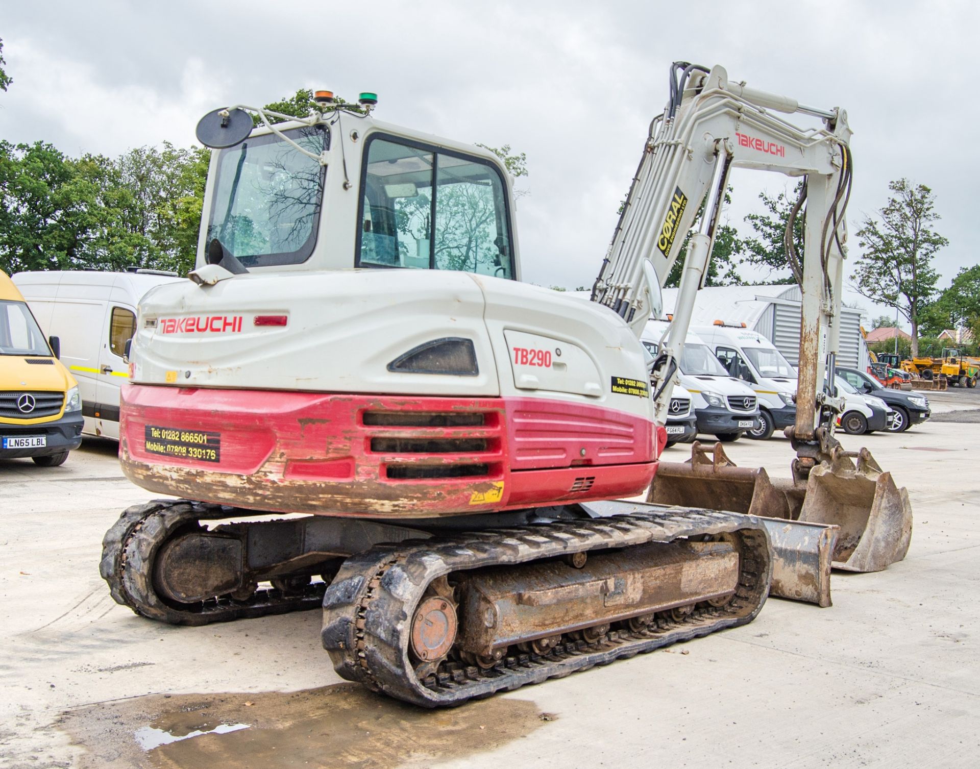 Takeuchi TB290 9 tonne rubber tracked excavator Year: 2017 S/N: 190200781 Recorded Hours: 4229 - Image 3 of 25