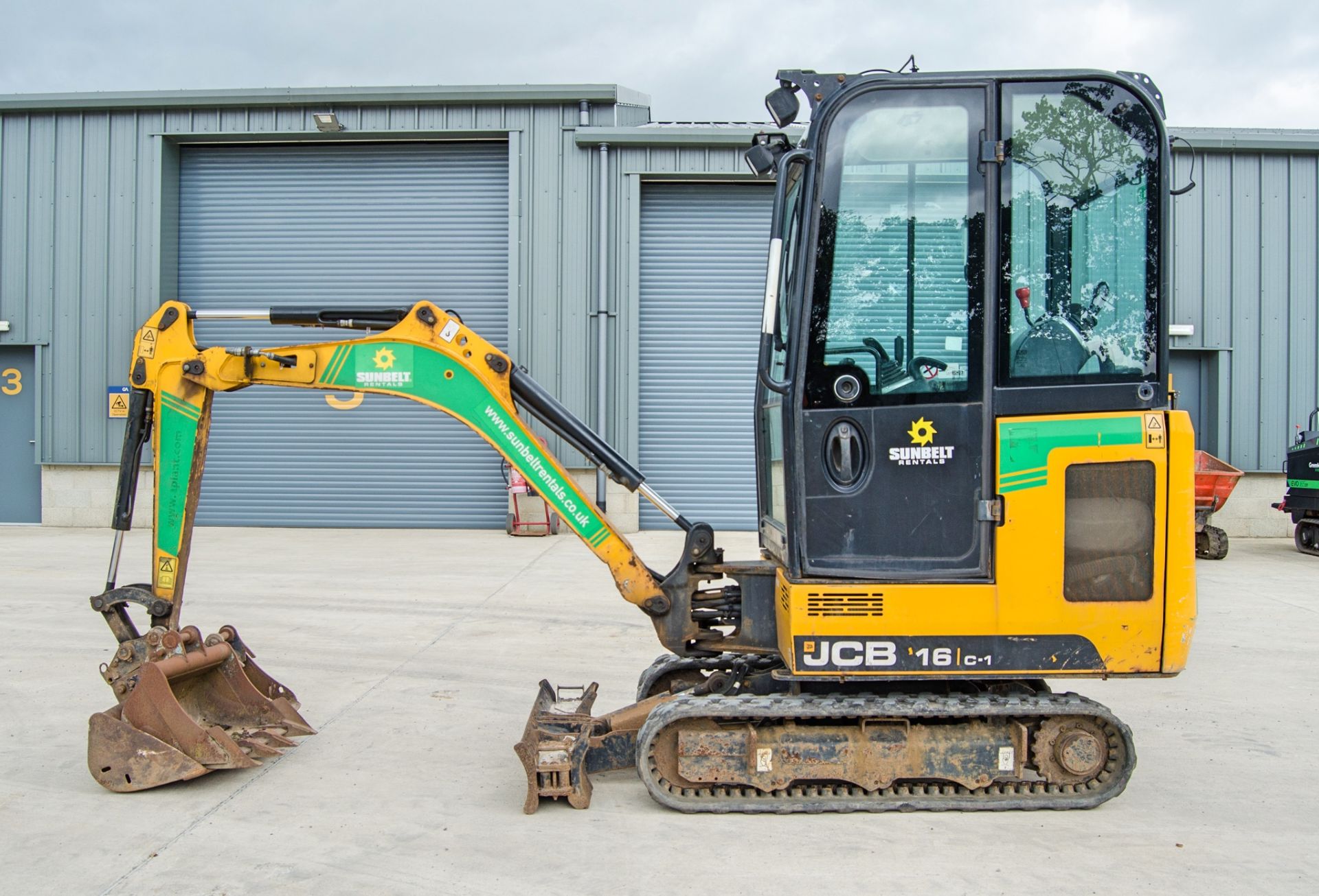 JCB 16 C-1 1.5 tonne rubber tracked mini excavator Year: 2018 S/N: 2492832 Recorded Hours: Not - Image 8 of 27