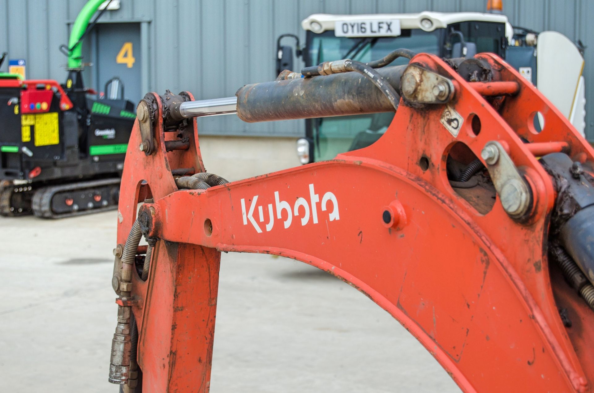 Kubota KX016-4 1.5 tonne rubber tracked mini excavator Year: 2017 S/N: 61513 Recorded Hours: 2994 - Image 17 of 28