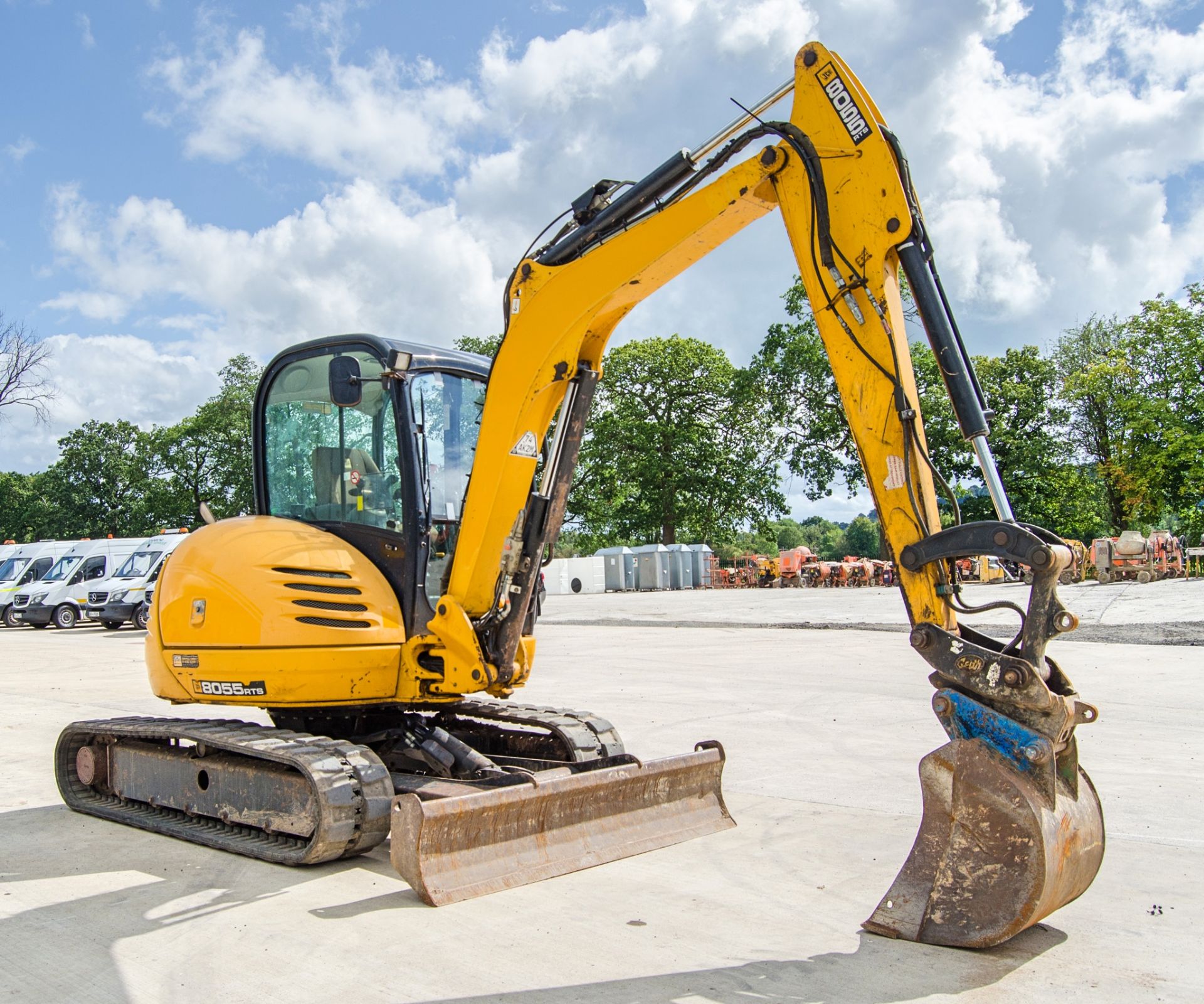 JCB 8055 RTS 5.5 tonne rubber tracked excavator Year: 2014 S/N: 2268713 Recorded Hours: 2989 - Image 2 of 25