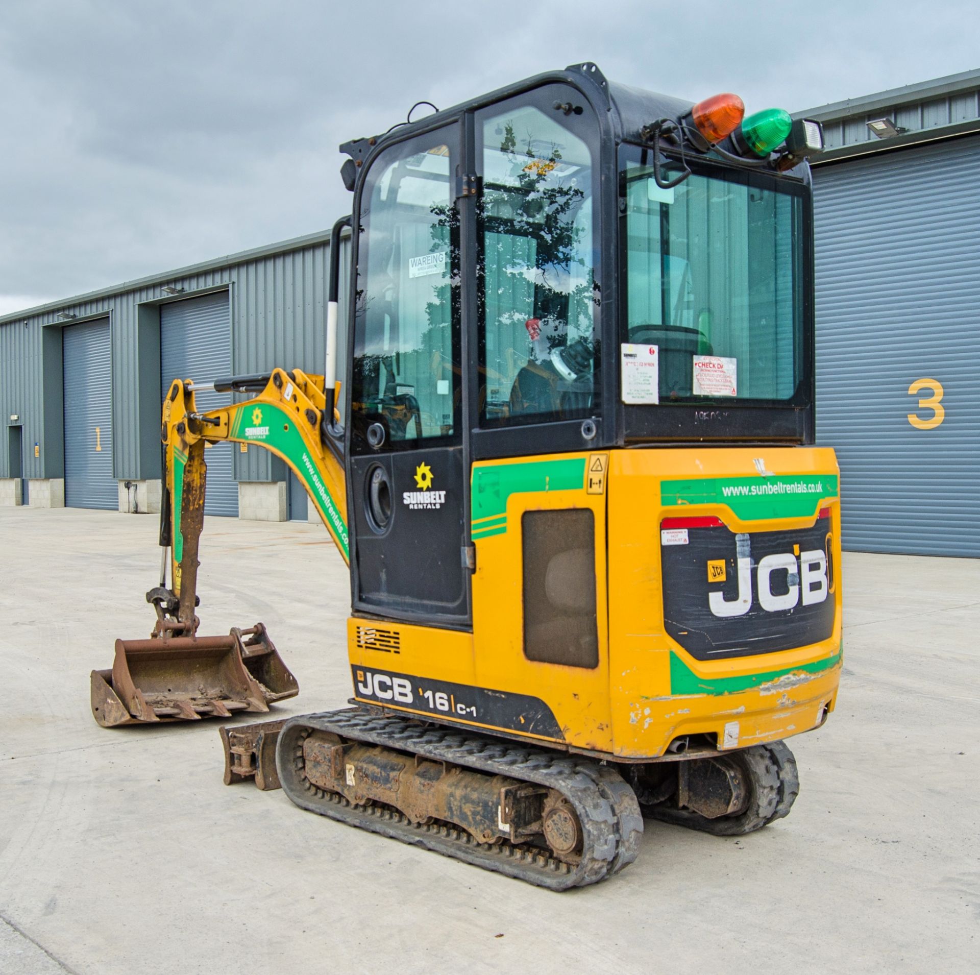 JCB 16 C-1 1.5 tonne rubber tracked mini excavator Year: 2018 S/N: 2492832 Recorded Hours: Not - Image 4 of 27