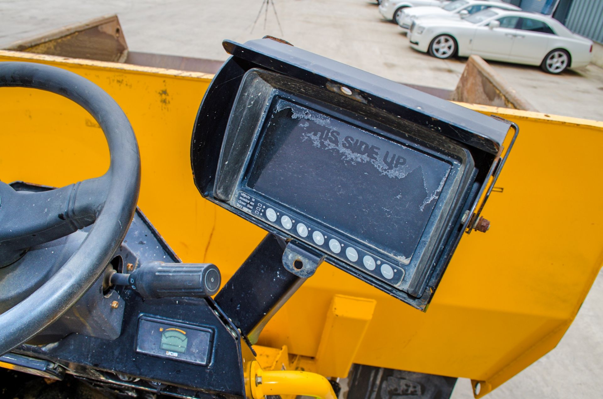 JCB 9FT 9 tonne straight skip dumper  Year: 2018 S/N: 2780155 Recorded Hours: 2269 c/w camera system - Image 22 of 24