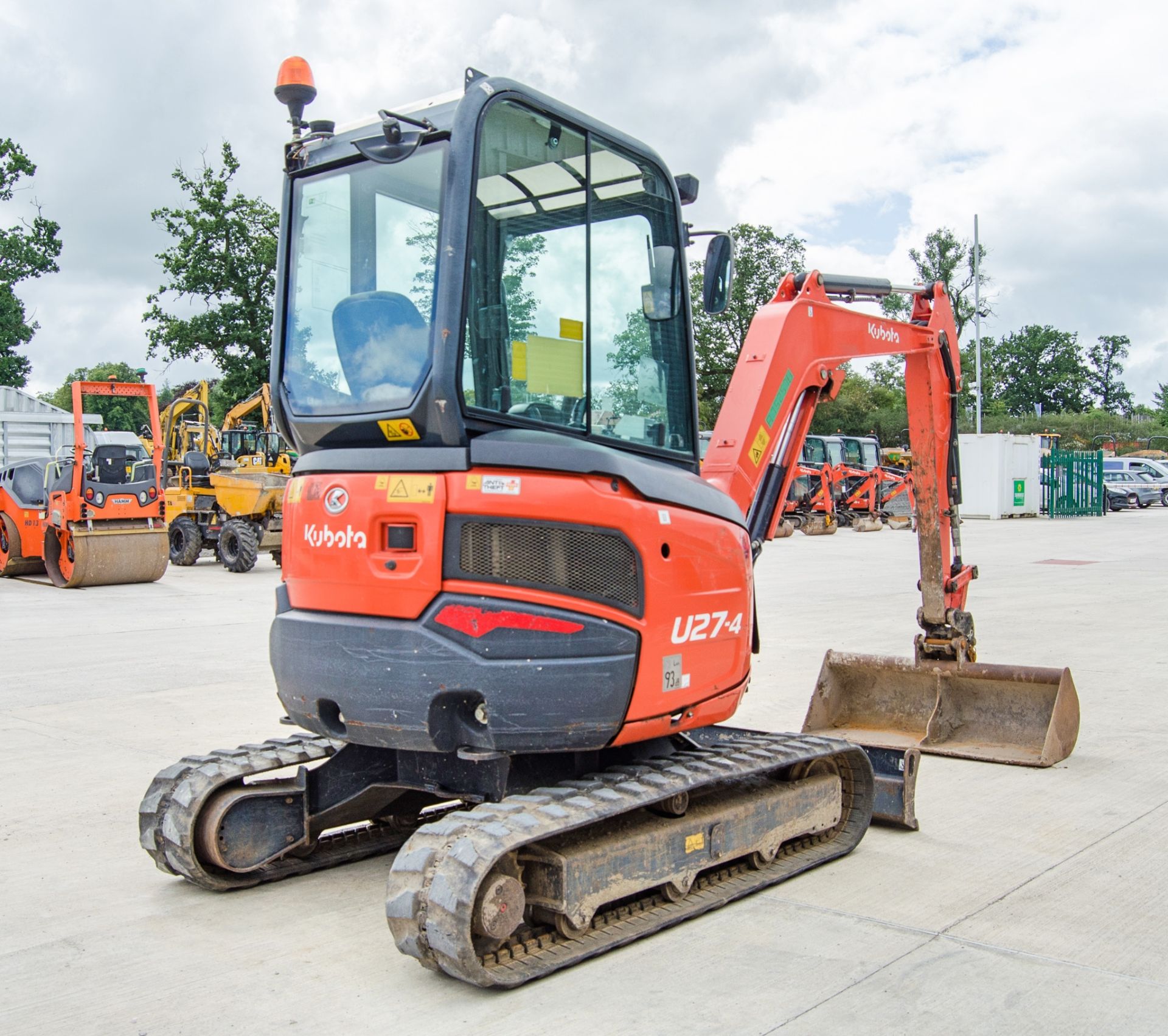 Kubota U27-4 2.7 tonne rubber tracked mini excavator Year: 2016 S/N: 58754 Recorded Hours: 2644 - Image 3 of 24