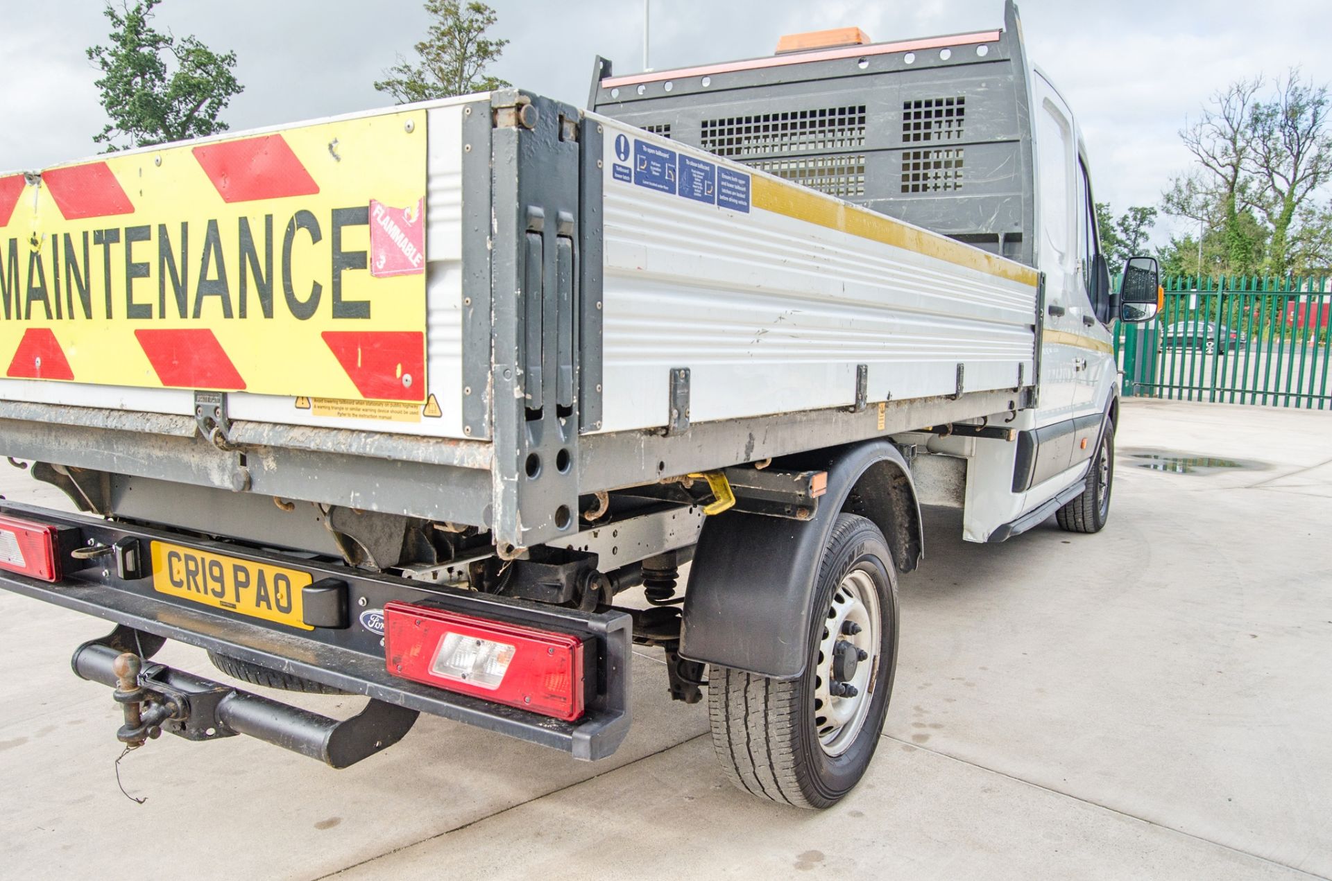 Ford Transit 350 1995cc diesel tipper Registration Number: CR19 PAO Date of Registration: 14/08/2019 - Image 18 of 36