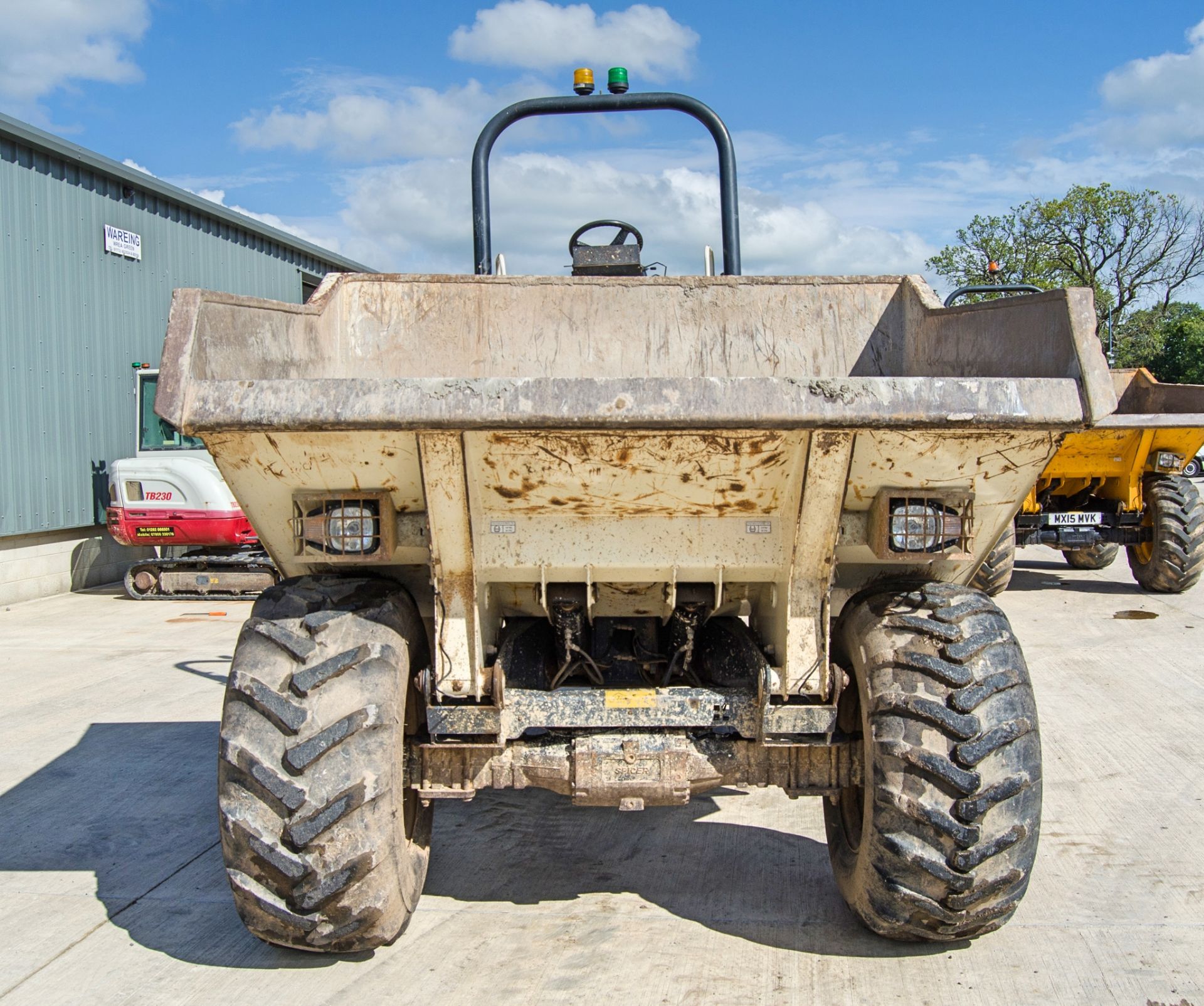 Terex 9 tonne straight skip dumper Year: 2015 S/N: EPG6345 Recorded Hours: 2390 - Image 5 of 23