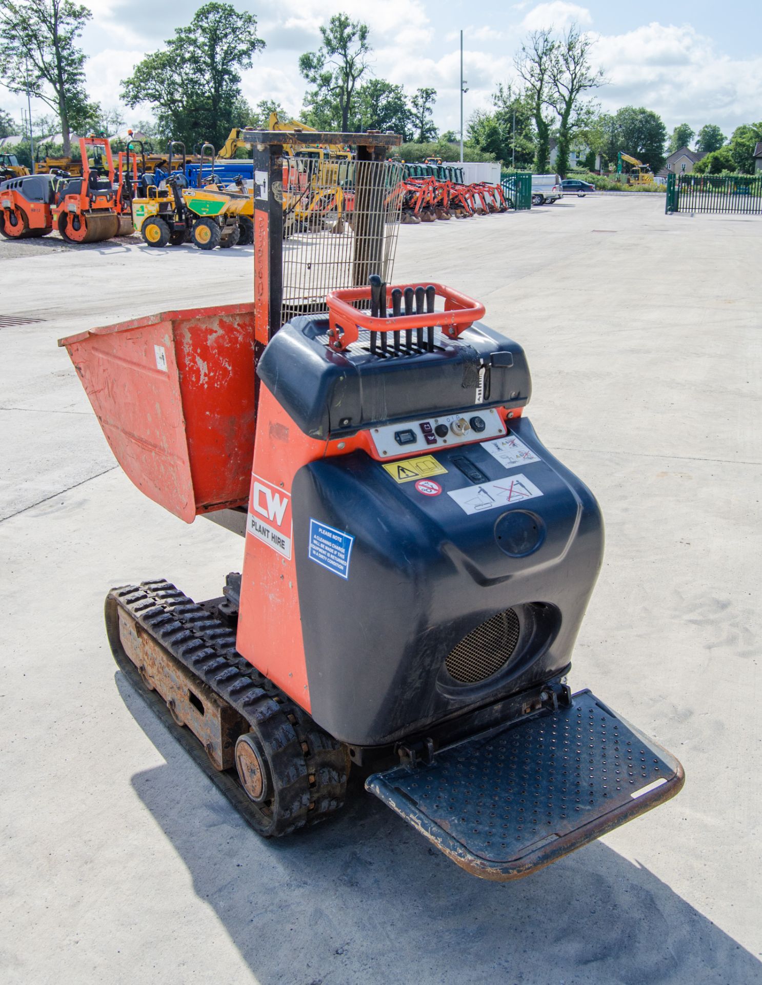 Kubota KC70 700kg diesel driven hi-tip tracked dumper Year: 2016 S/N: 1MNK1 Recorded Hours: Not - Image 4 of 21