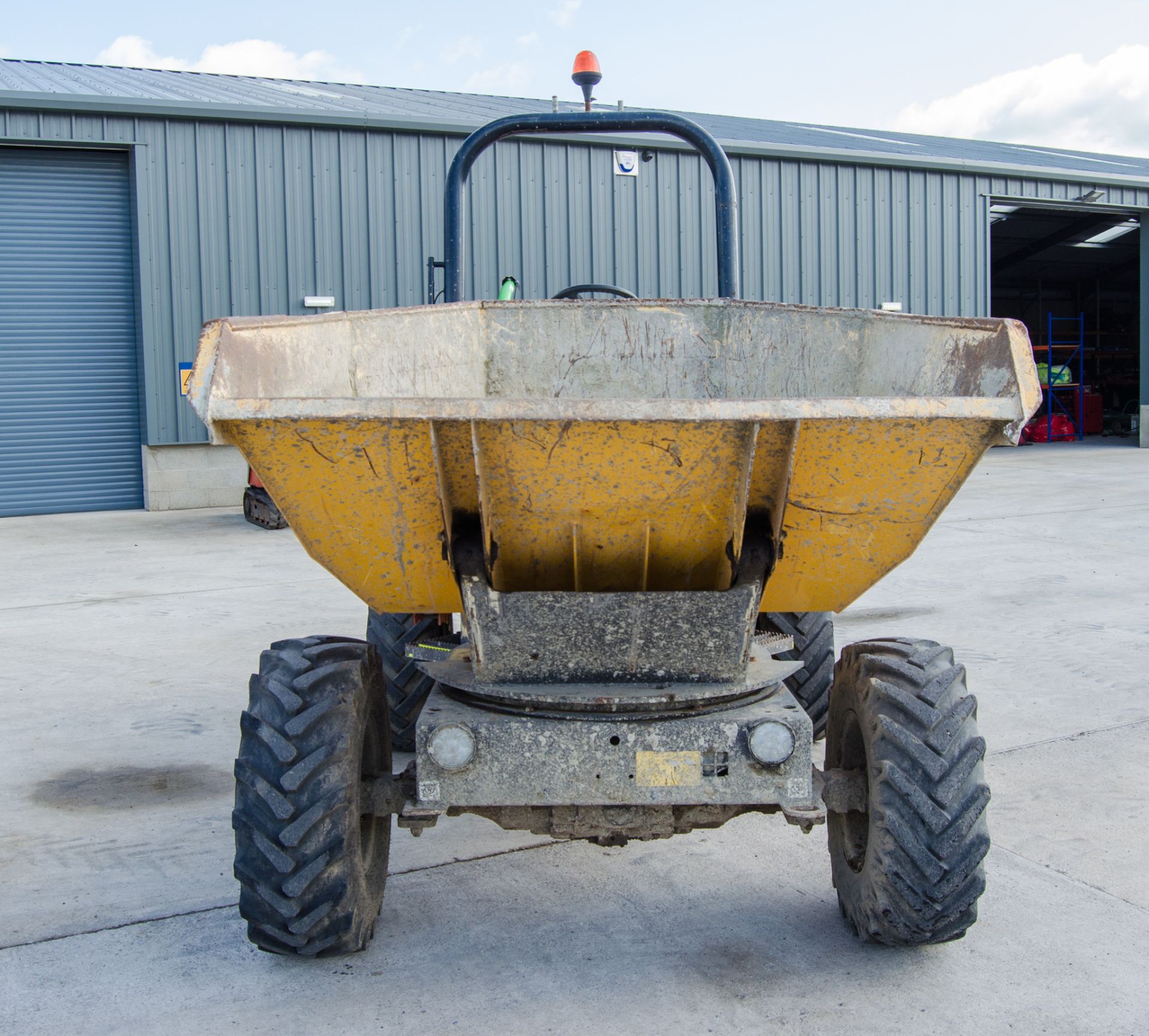 Mecalac TA3s 3 tonne swivel skip dumper Year: 2018 S/N: E34PB4780 Recorded Hours: 1165 82433 - Image 5 of 21