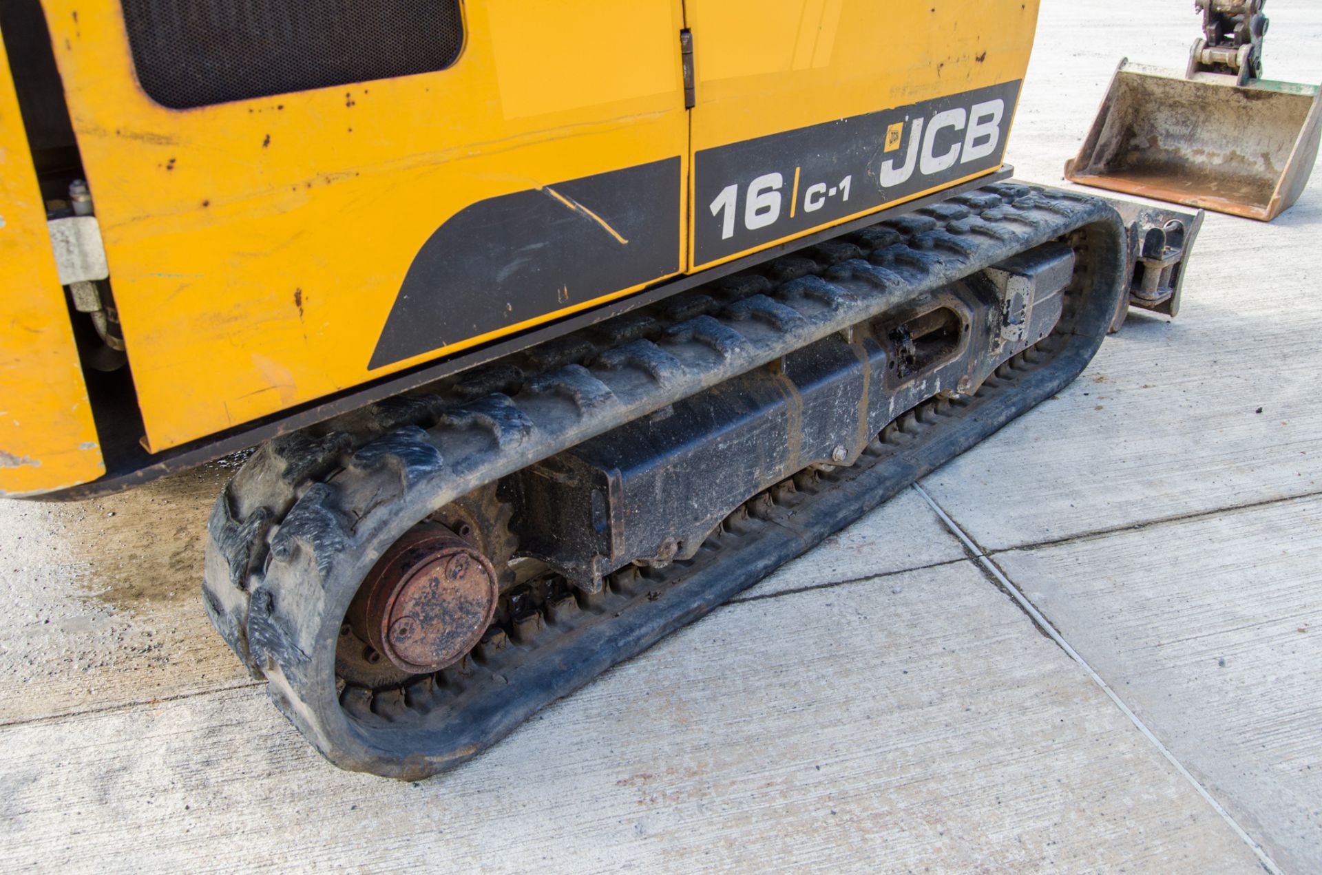 JCB 16 C-1 1.5 tonne rubber tracked mini excavator Year: 2018 S/N: 2492830 Recorded Hours: 1509 - Image 9 of 24