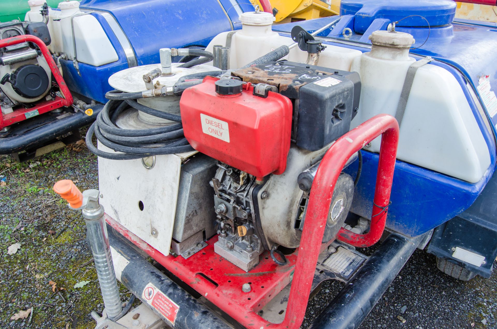 Brendon Bowsers diesel driven fast tow pressure washer bowser A784442 - Image 5 of 5