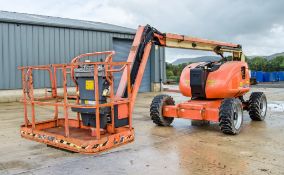 JLG 600 AJ battery electric/diesel articulated boom lift access platform Year: 2012 S/N: