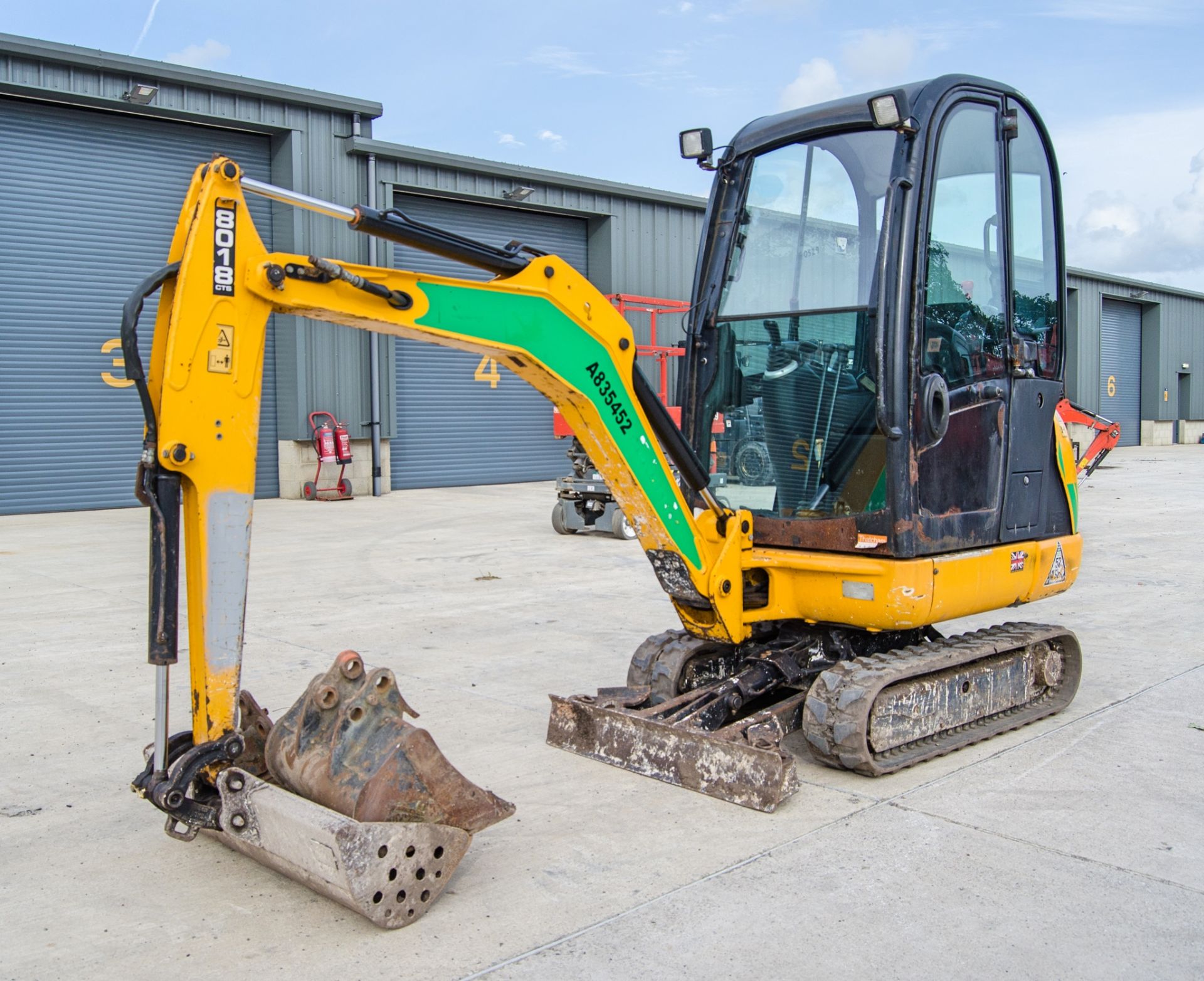 JCB 8018 CTS 1.5 tonne rubber tracked mini excavator Year: 2017 S/N: 2583533 Recorded Hours: 1335