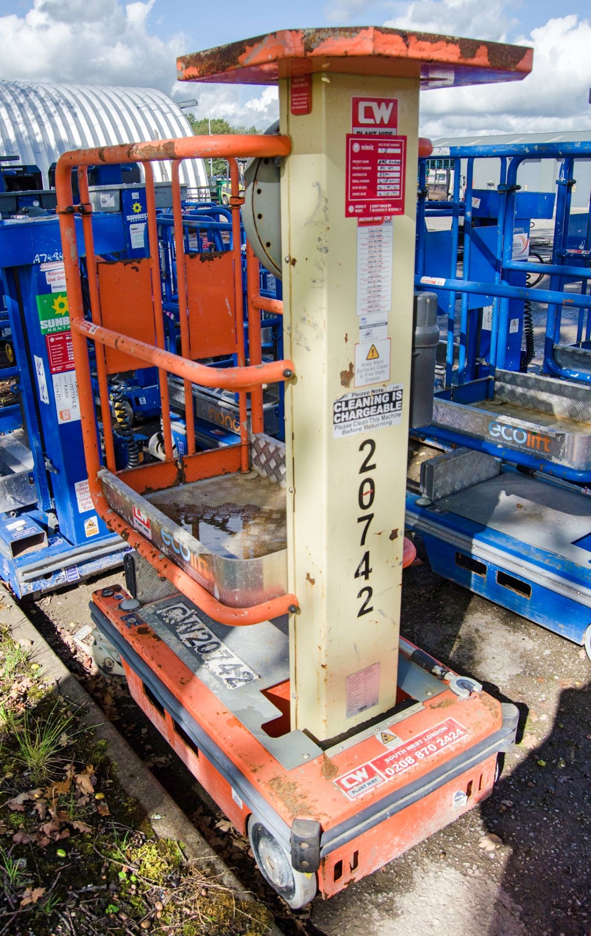 Power Tower Eco Lift push around manual vertical mast access platform CW20742 - Image 2 of 3